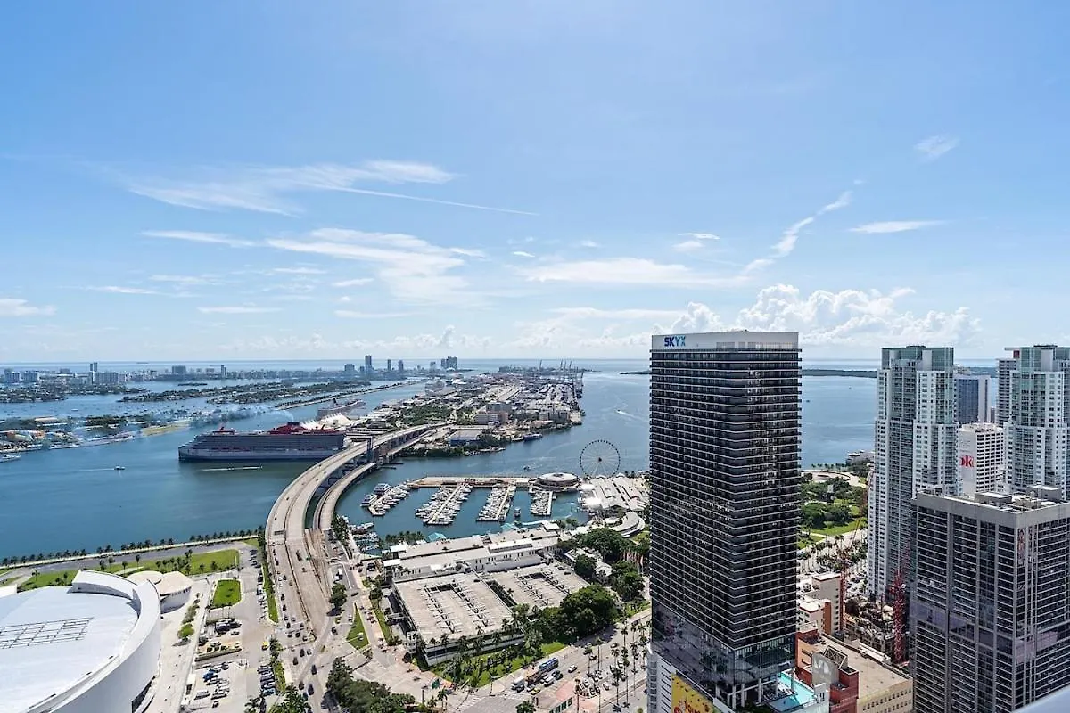 Lux 3bd Penthouse Line, Water And View דירה *