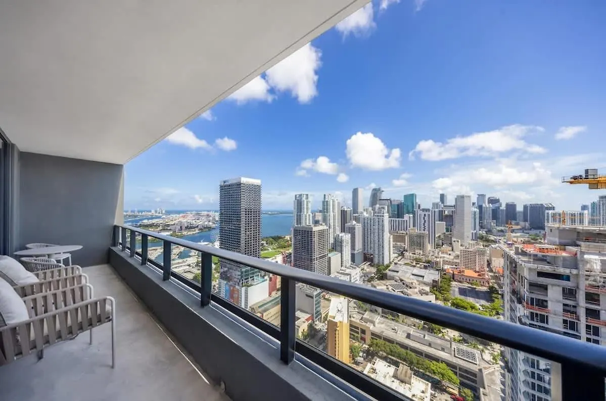 아파트 Upscale 3br Escape With Downtown & Water Views *