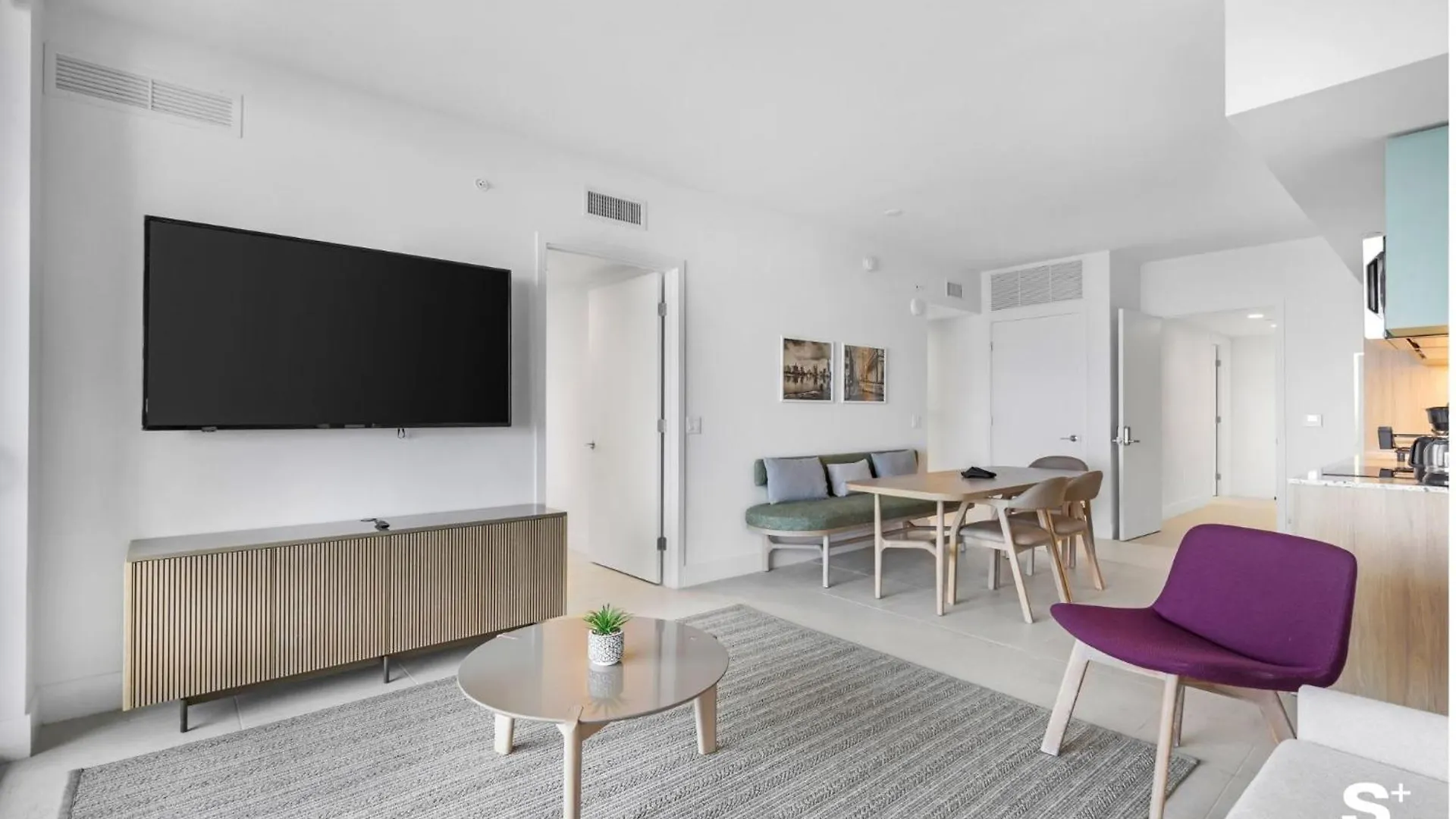 Upscale 3br Escape With Downtown & Water Views * 마이애미