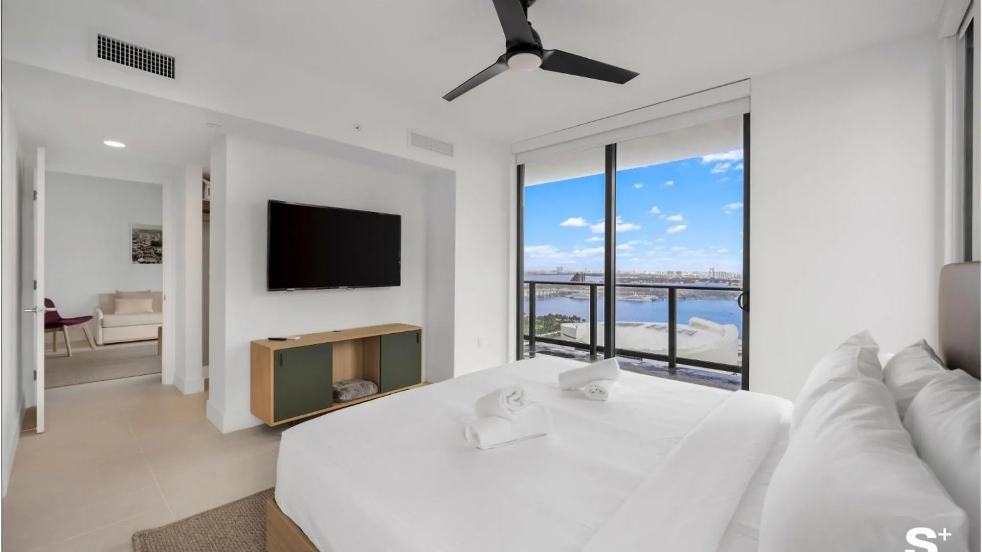 Luxury Downtown 2 Bedroom With Skyline Panorama Appartement