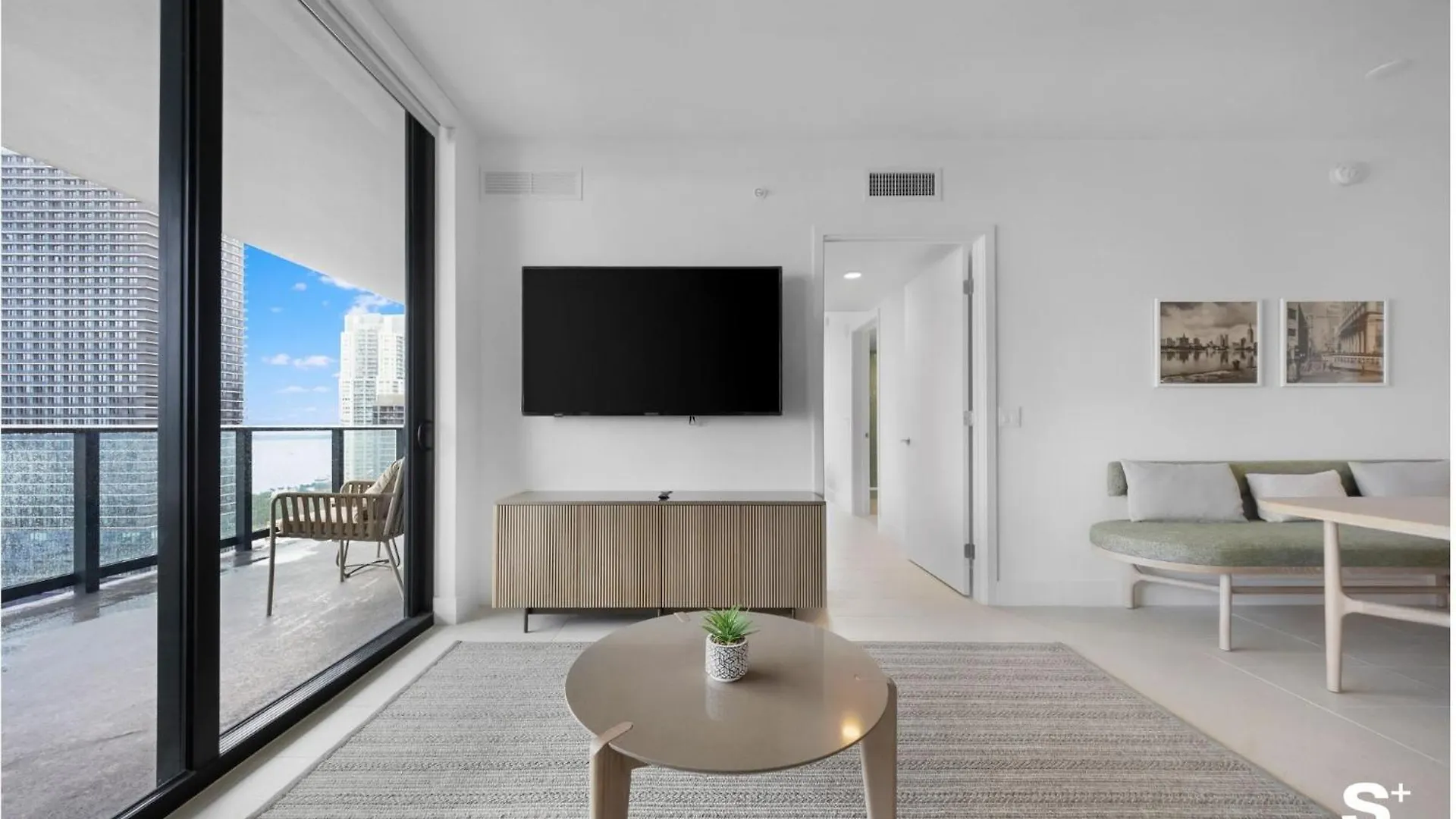 Luxury Downtown 2 Bedroom With Skyline Panorama Appartement