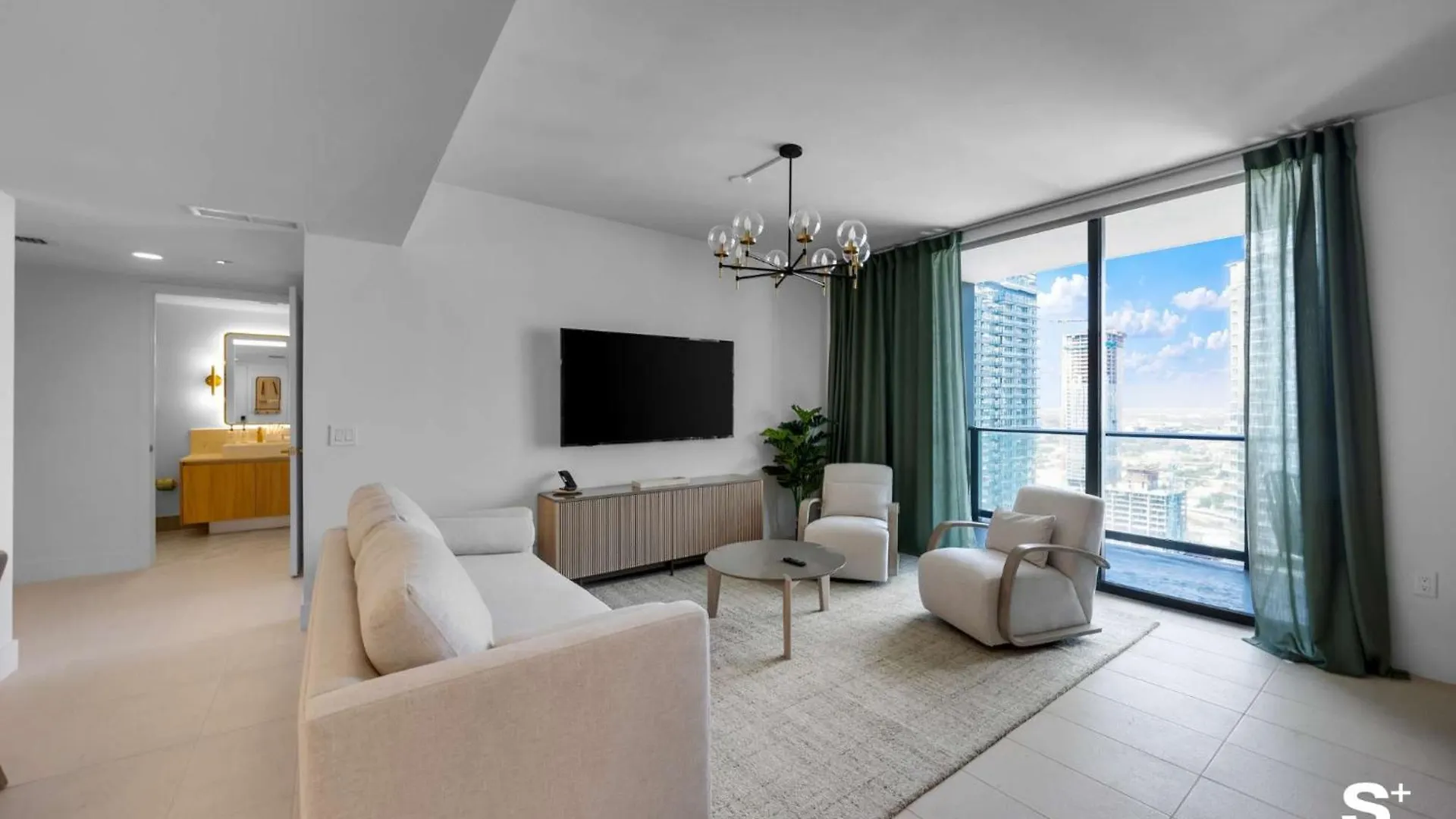 Modern Dtw Escape With Water Views * 迈阿密