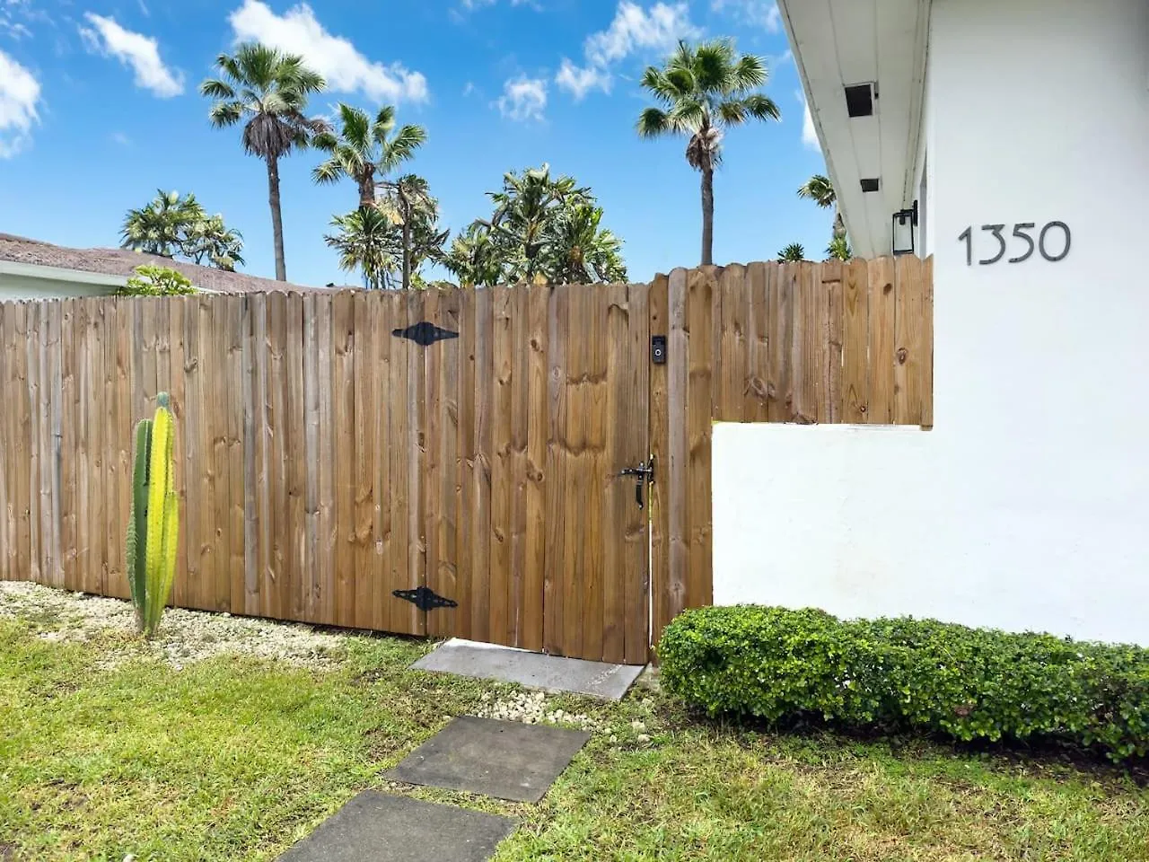 Apartment Free Parking With Wifi At Biscayne Park Miami
