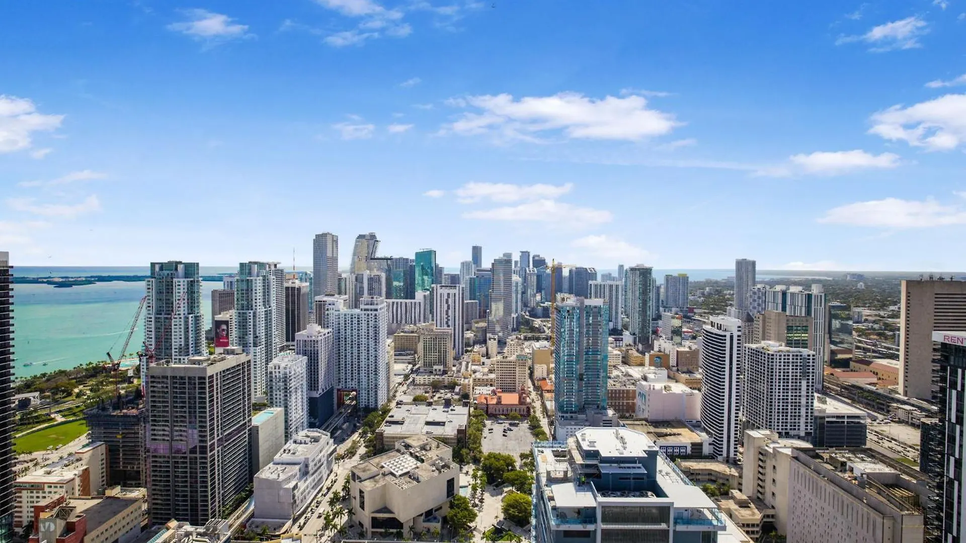 Exclusive With Views In Downtown Apartment Miami
