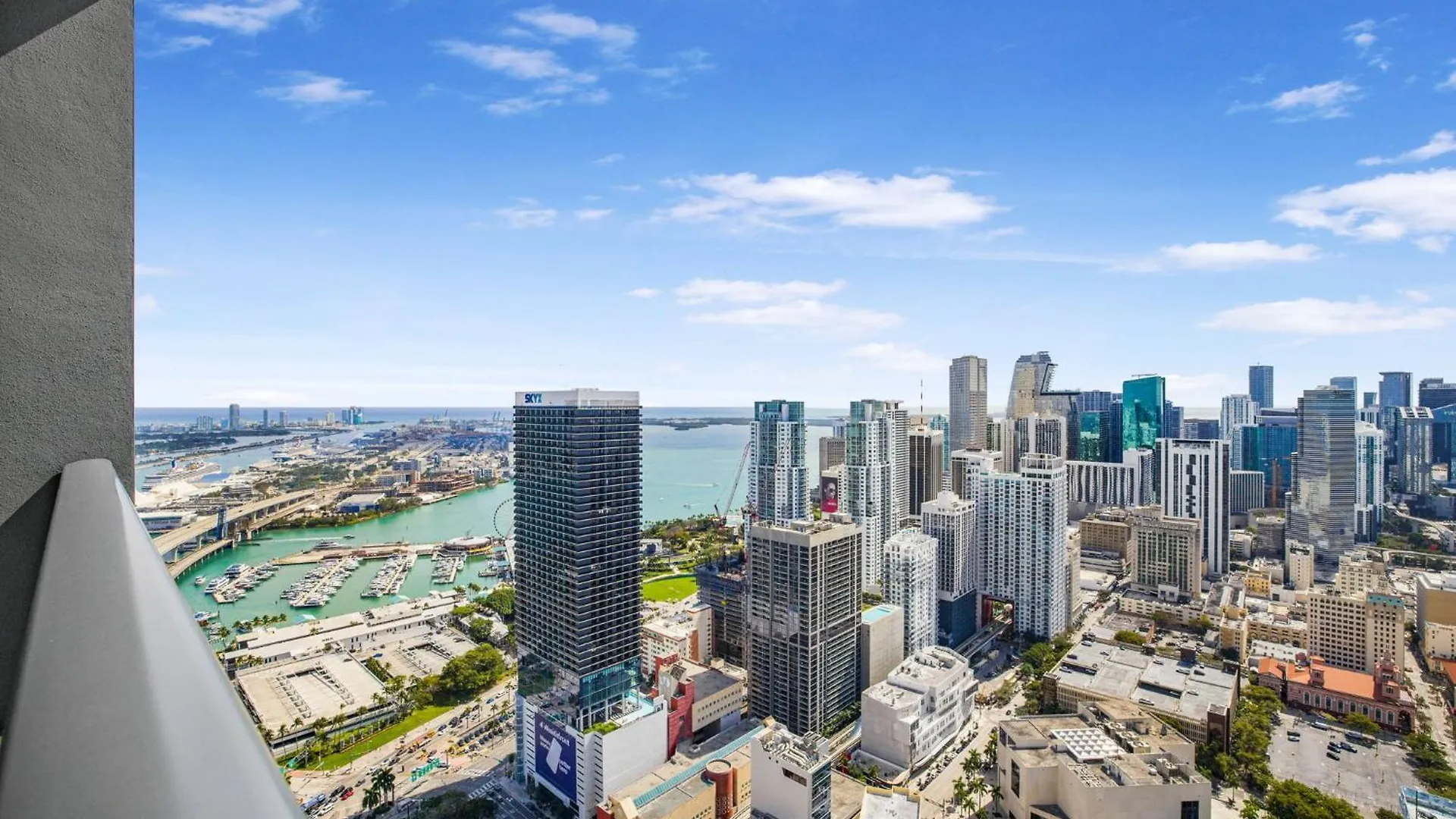 Exclusive With Views In Downtown