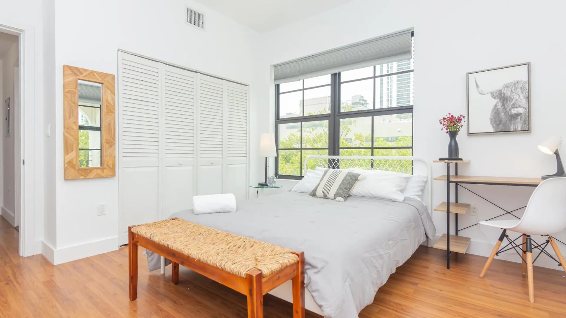 2-bdrm -heart Wynwood & Edgewater- 206 Apartment