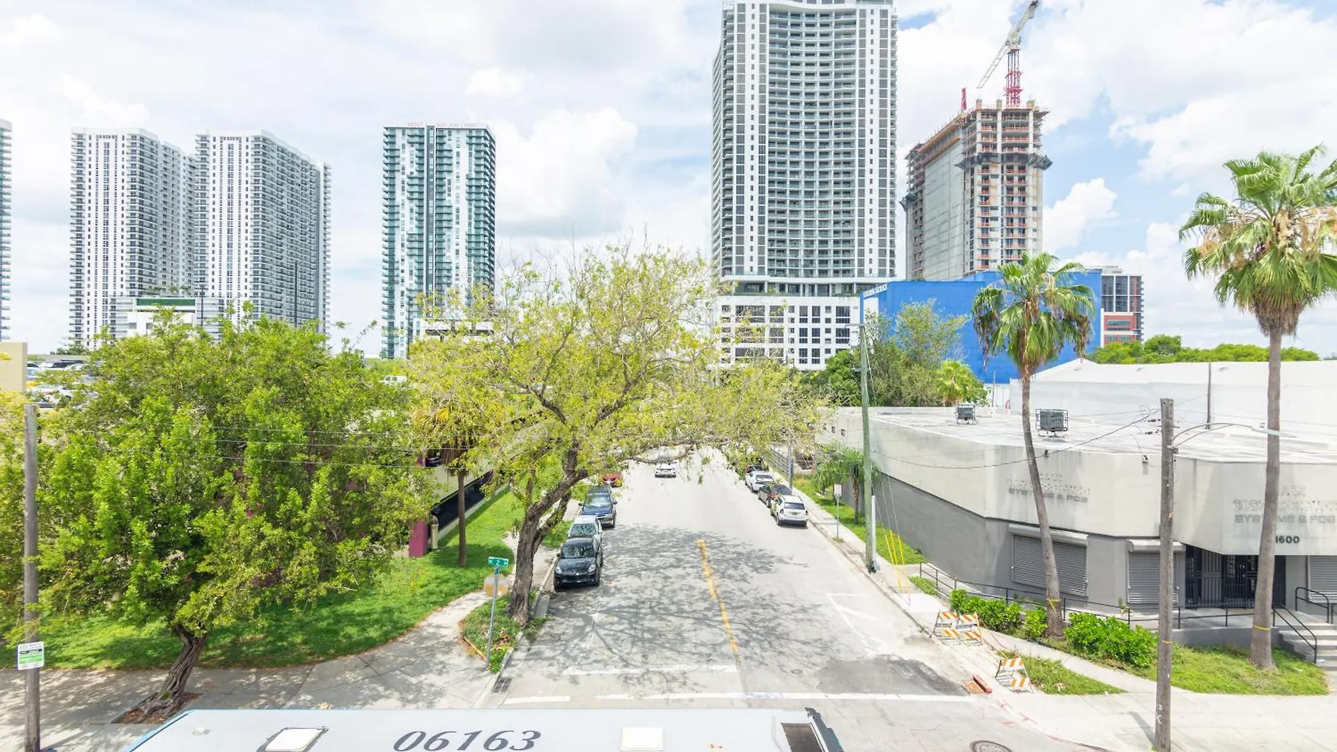 Apartment 2-bdrm -heart Wynwood & Edgewater- 206
