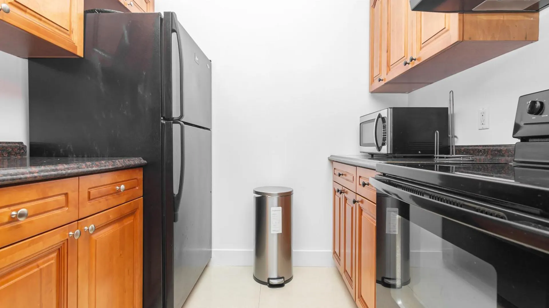 Apartment 2-bdrm -heart Wynwood & Edgewater- 206 *