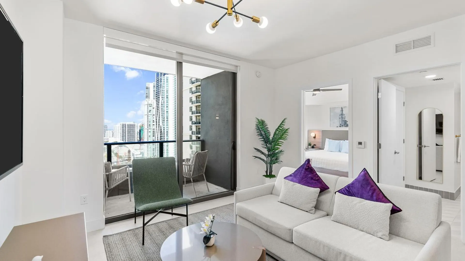 Apartment New 28th Floor Unit - Breathtaking Bay And Downtown Views
