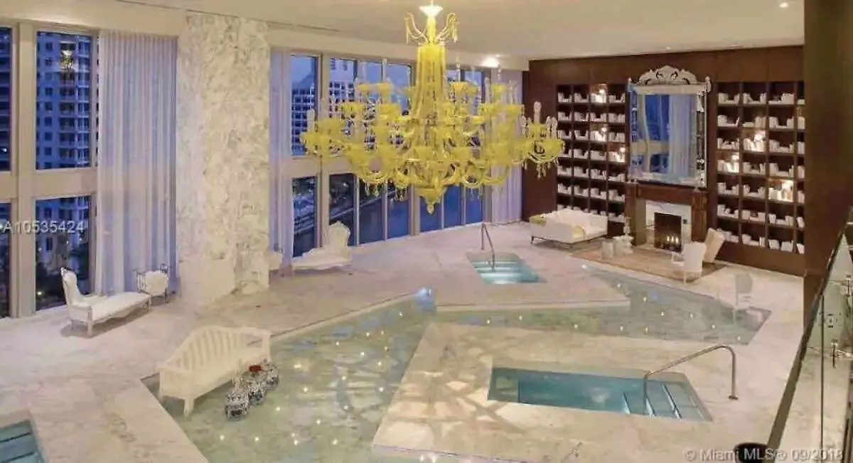 Stunning 40th Floor High Ceiling Icon Brickell With Access