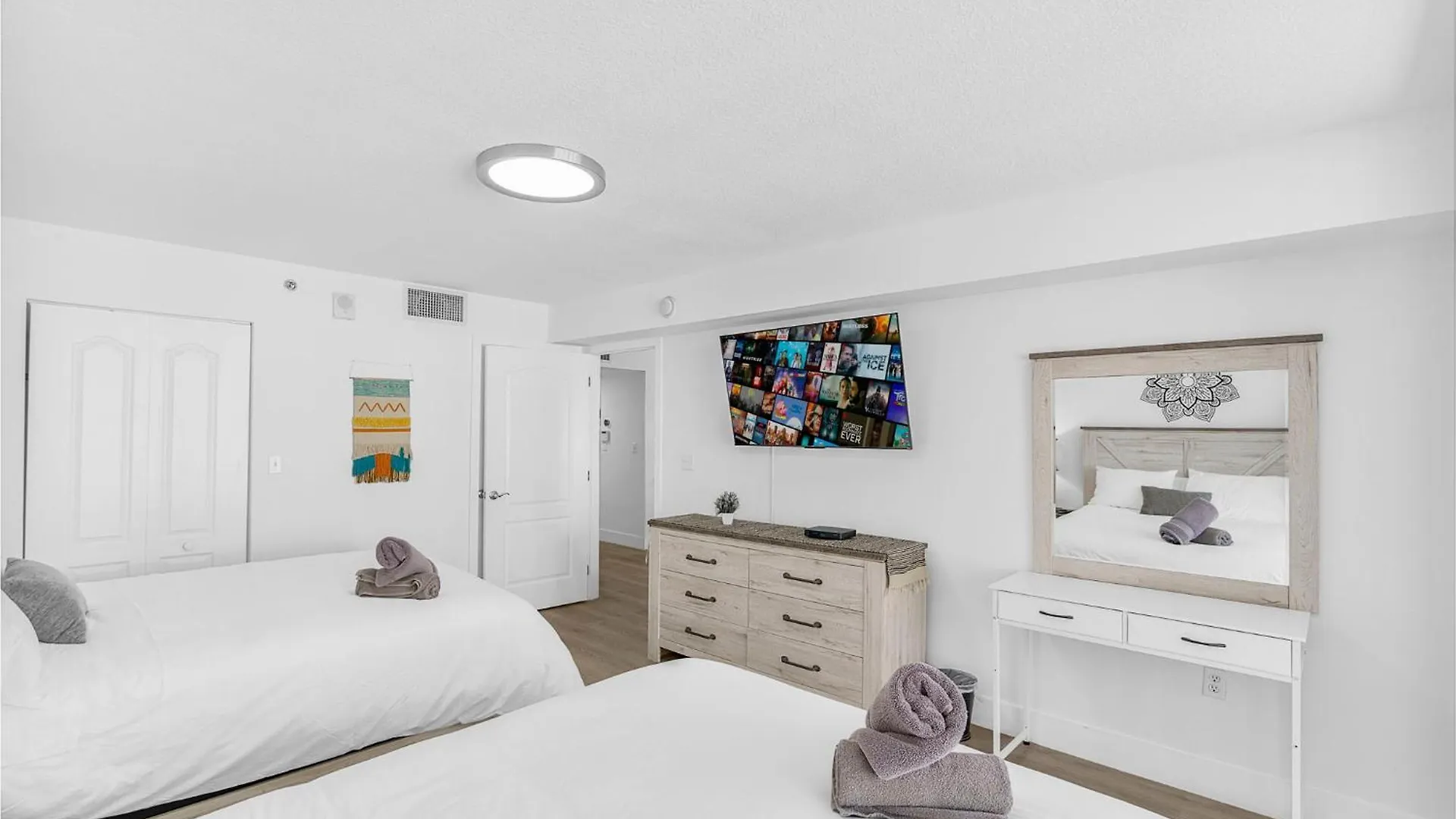 Stylish And Minimalist W Highlights Amenities! Apartament *