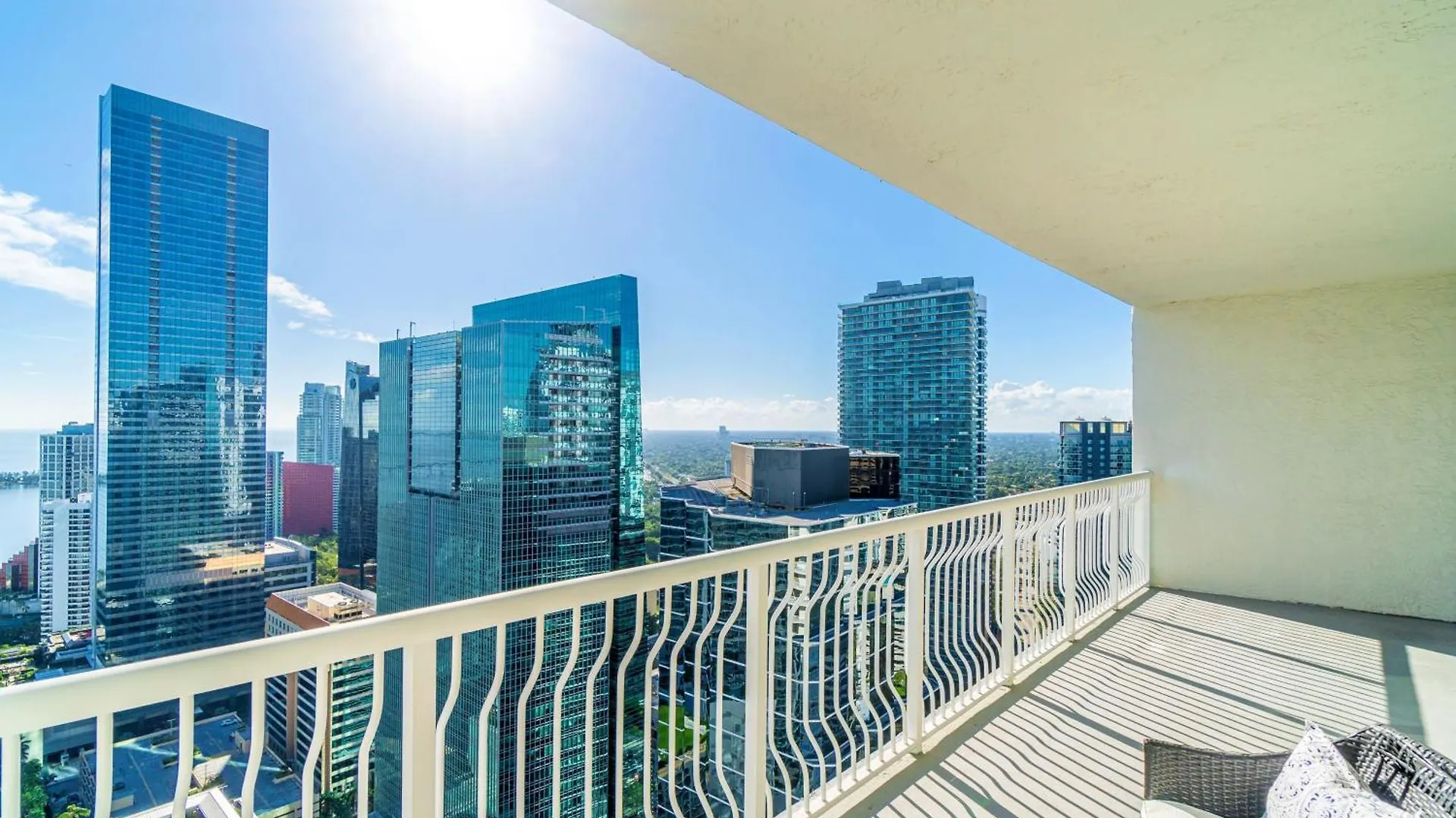 High-end In Glamorous Brickell Lejlighed