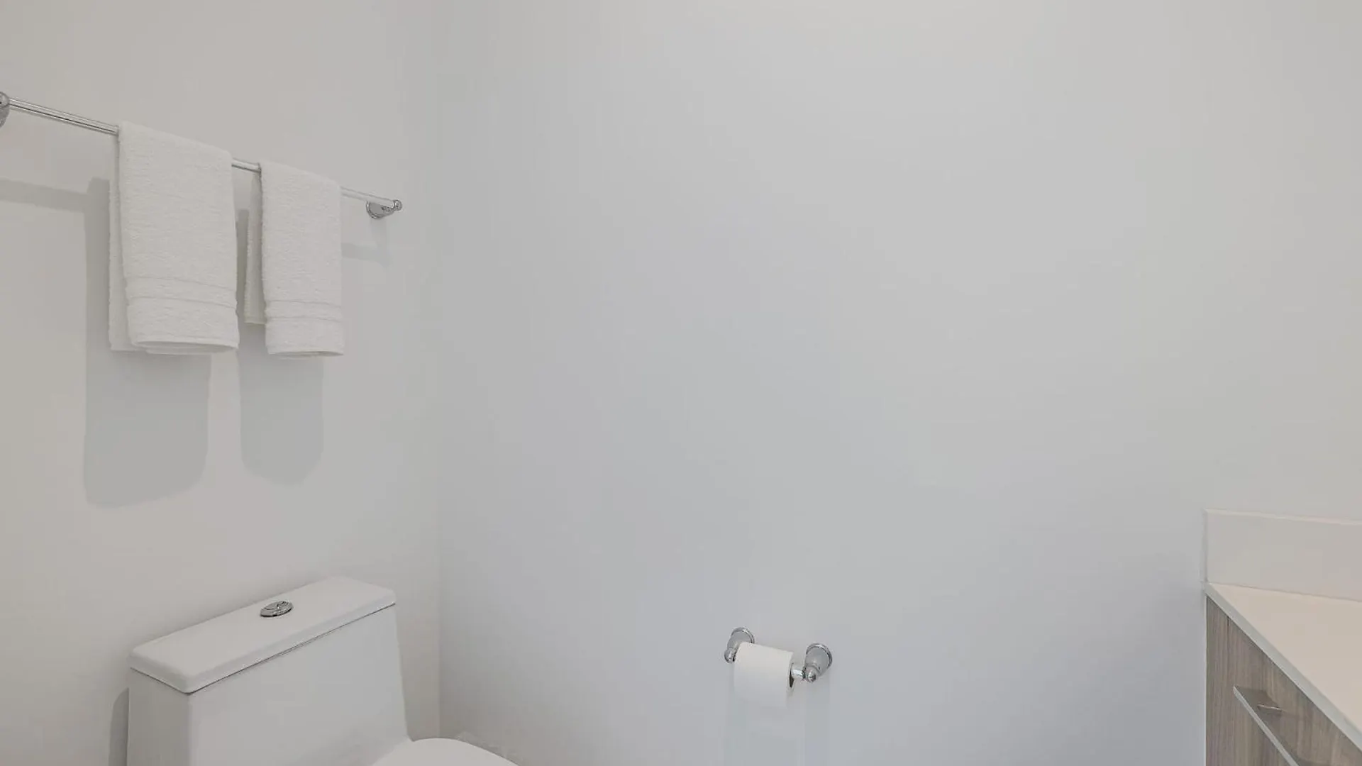 Unique High-rise In Holiday home *