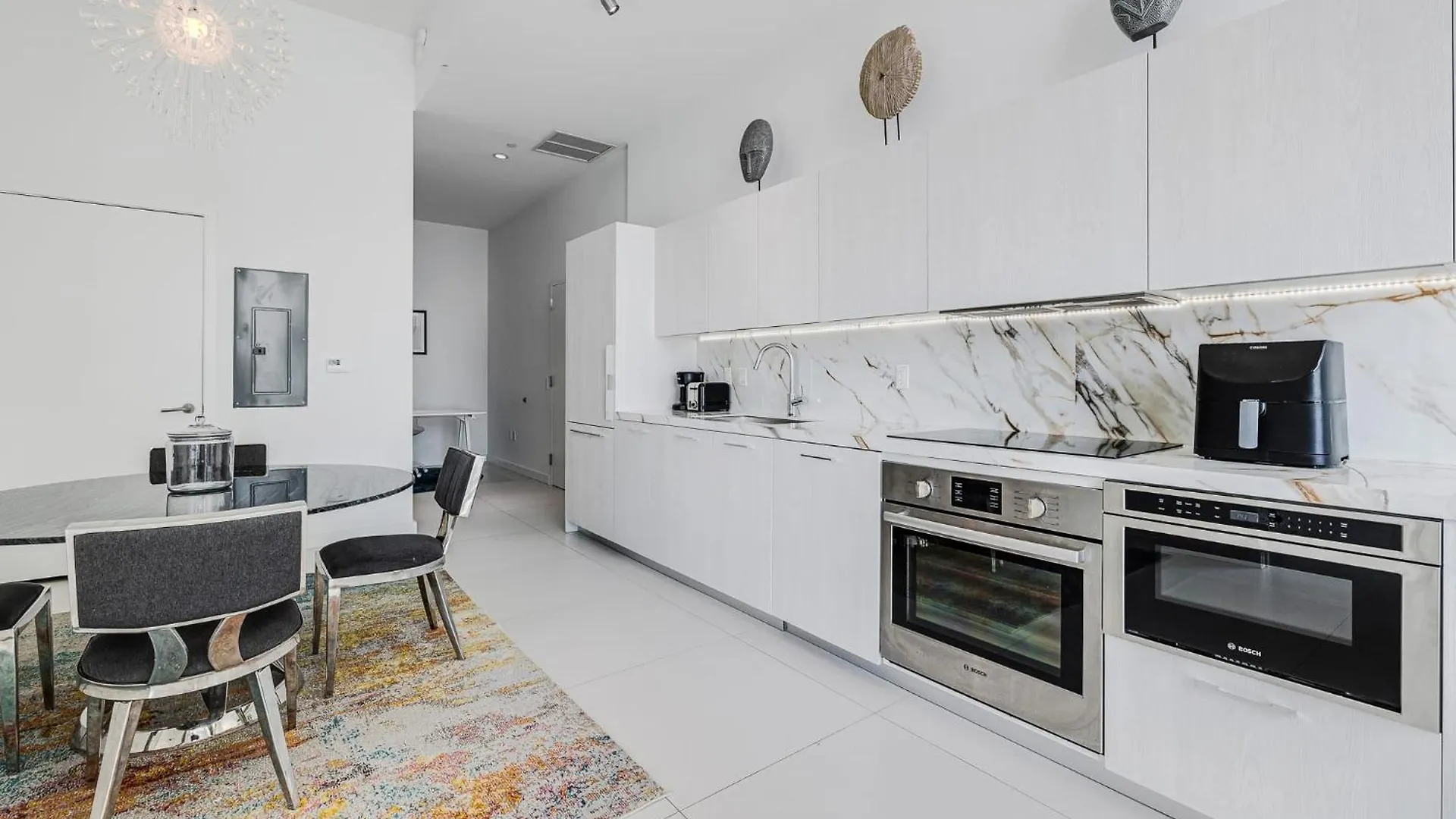 Unique High-rise In Holiday home *