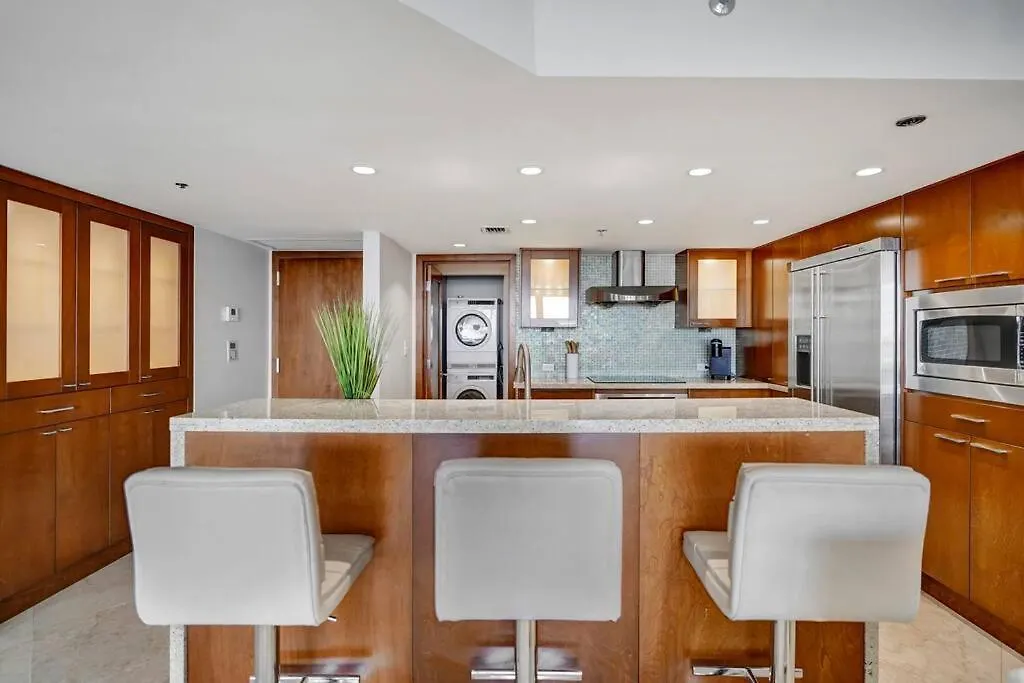 Only In My Dreams! Direct Water View Luxury Apartment