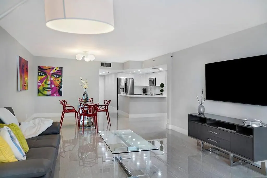 公寓 Calypso - Gorgeous Renovated Spacious Condo! *