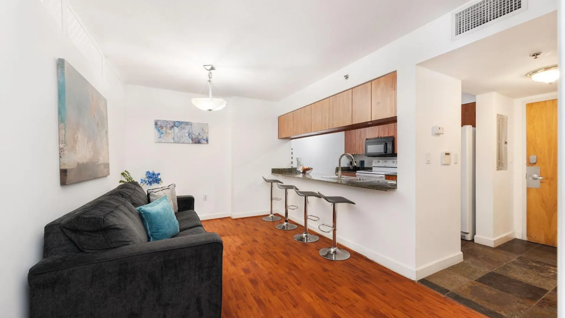 Two Bedroom Oceanview In Brickell