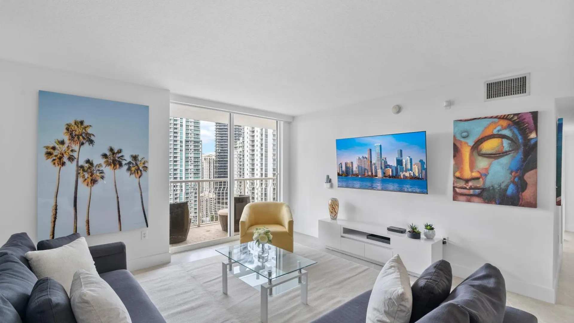 Stunning 3bedroom 34th Floor Brickell Free Parking Miami