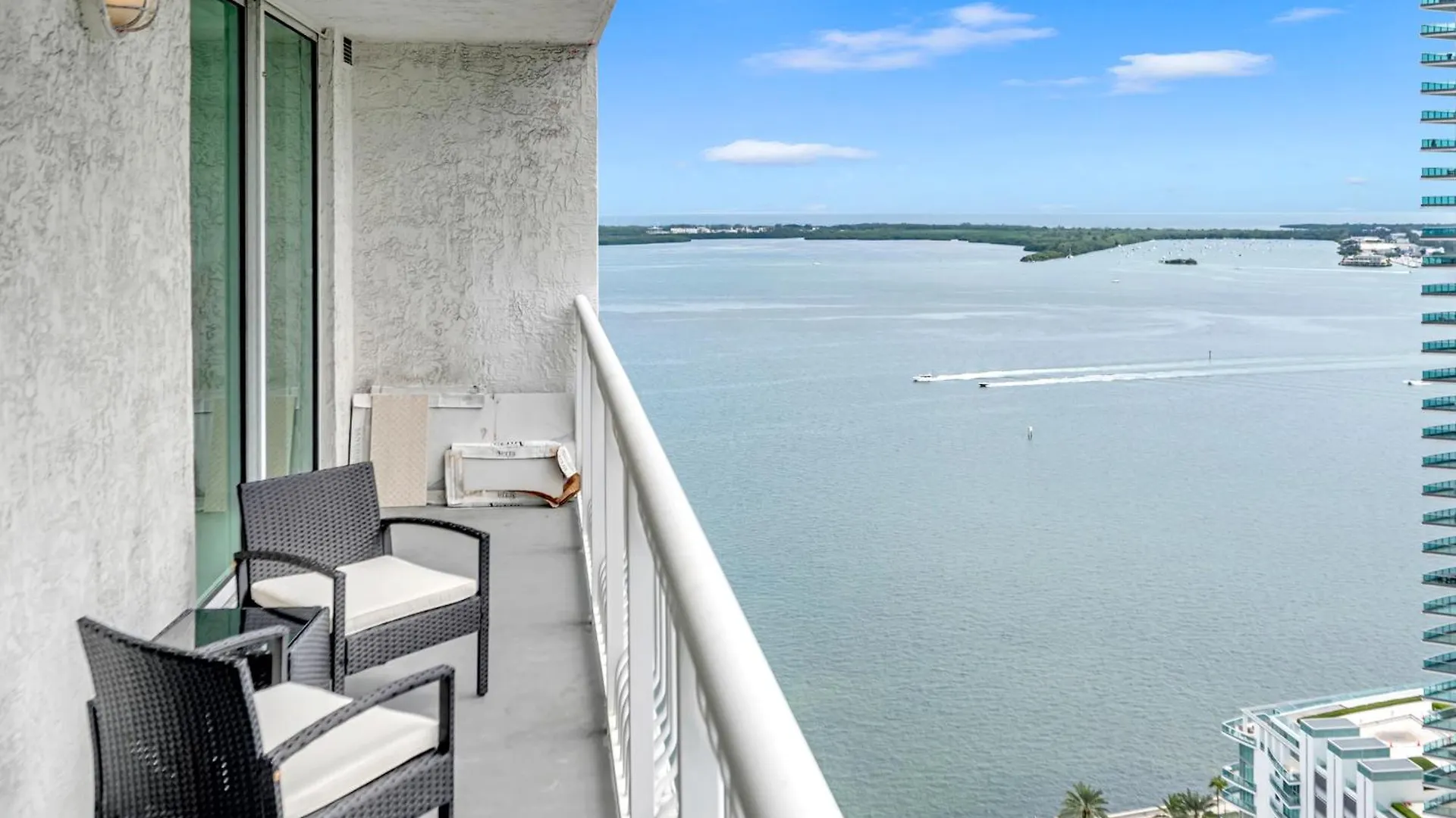 Brickell - Panoramic Views - Free Parking * Miami