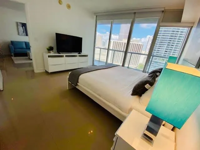 Icon Brickell Water And Views Apartment