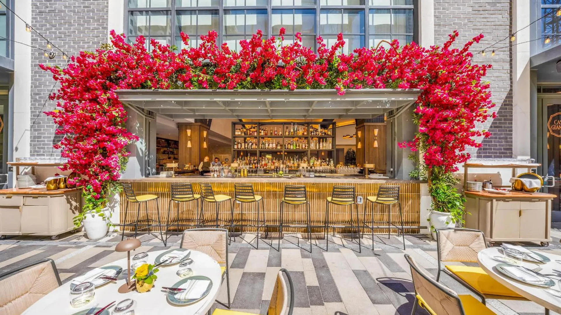Apartment Escape Stylish In The Heart Of Dtw *