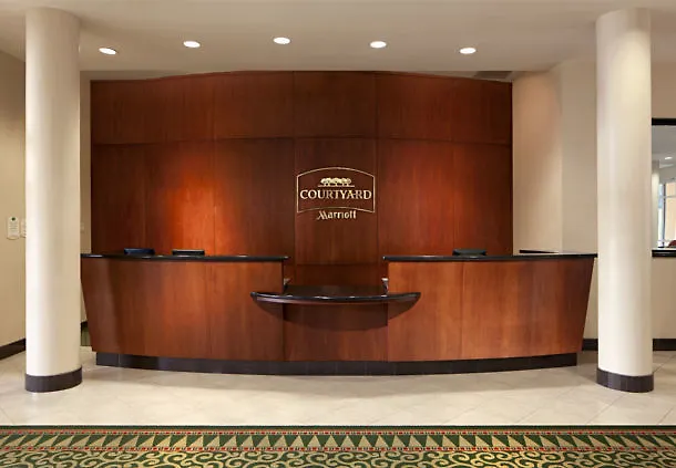 Hotel Courtyard Miami Dadeland 3*