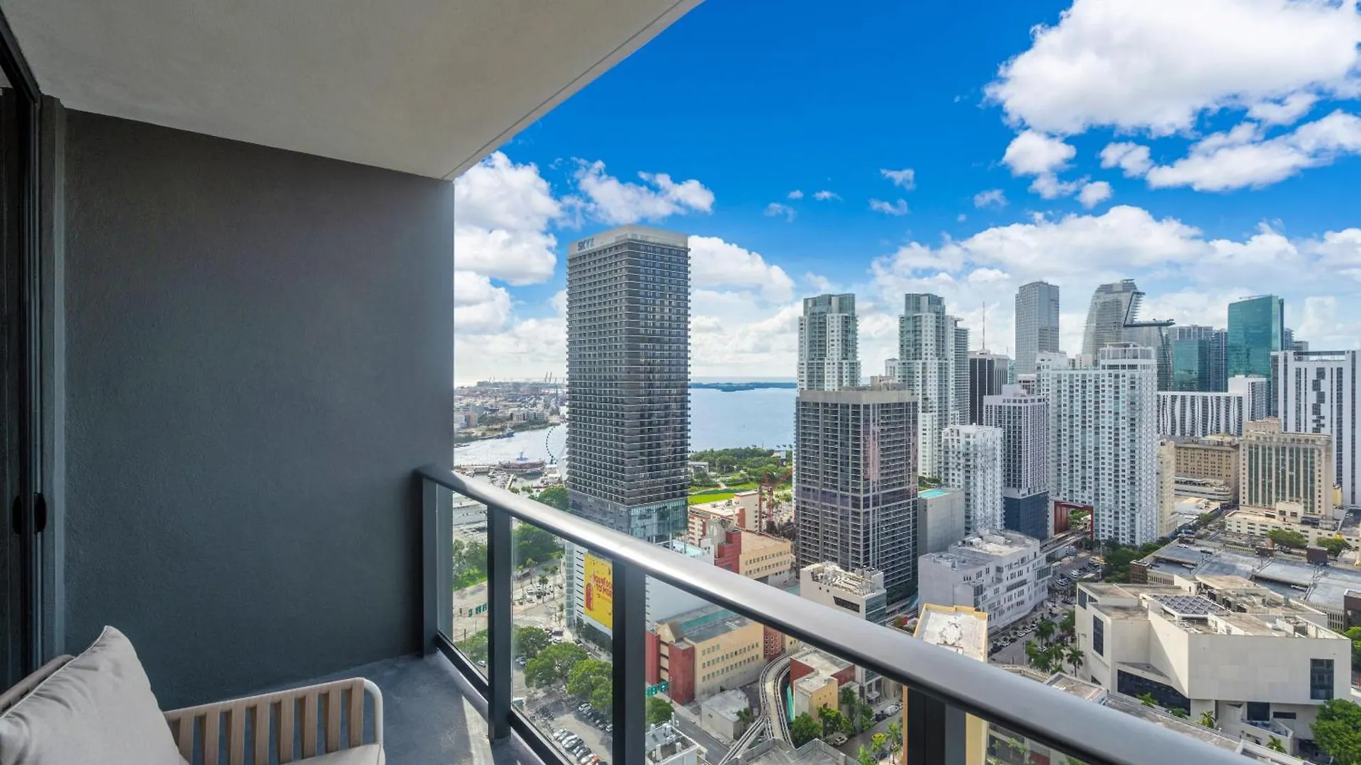 Apartment 601 Miami