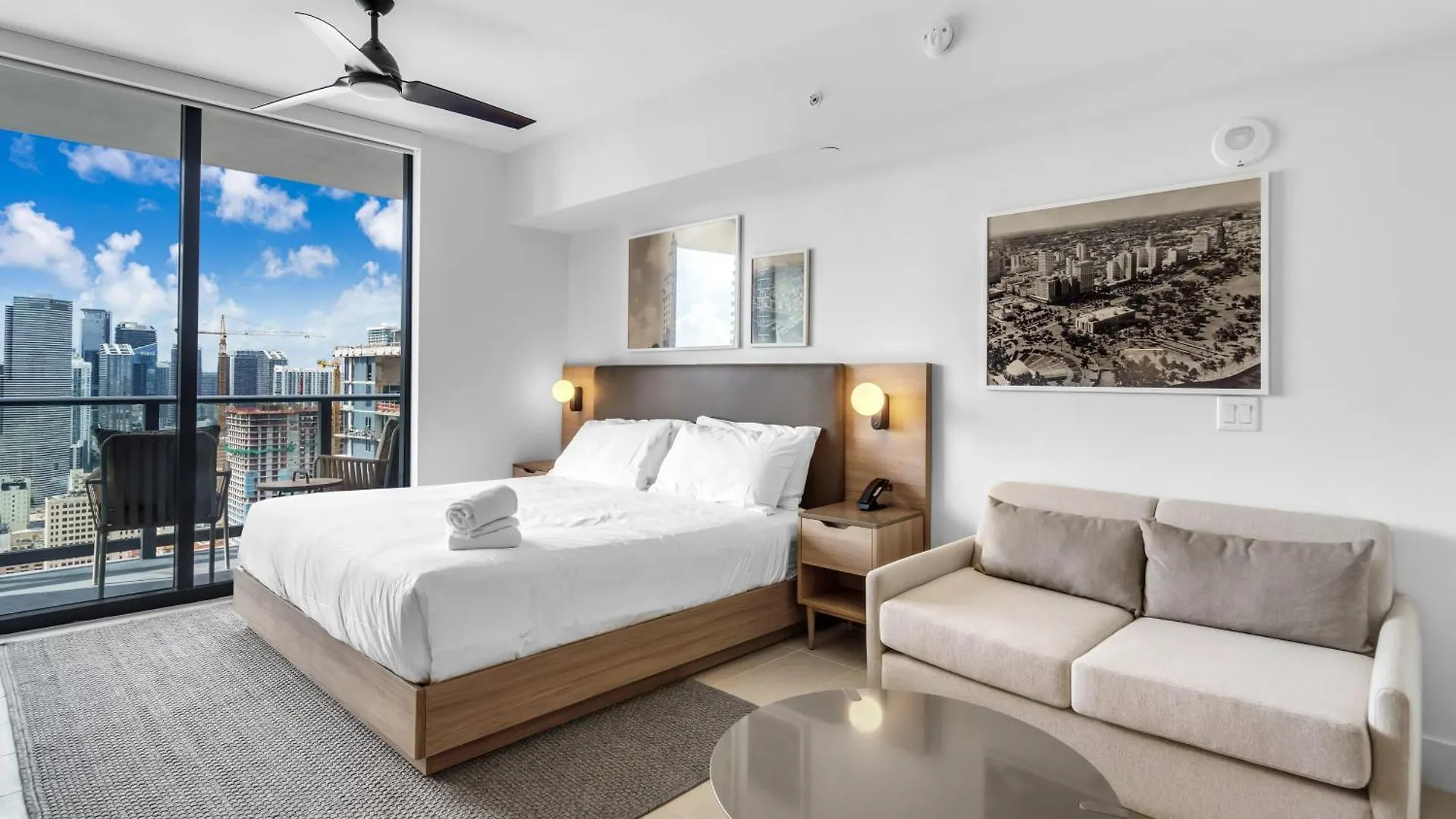Apartment 601 Miami