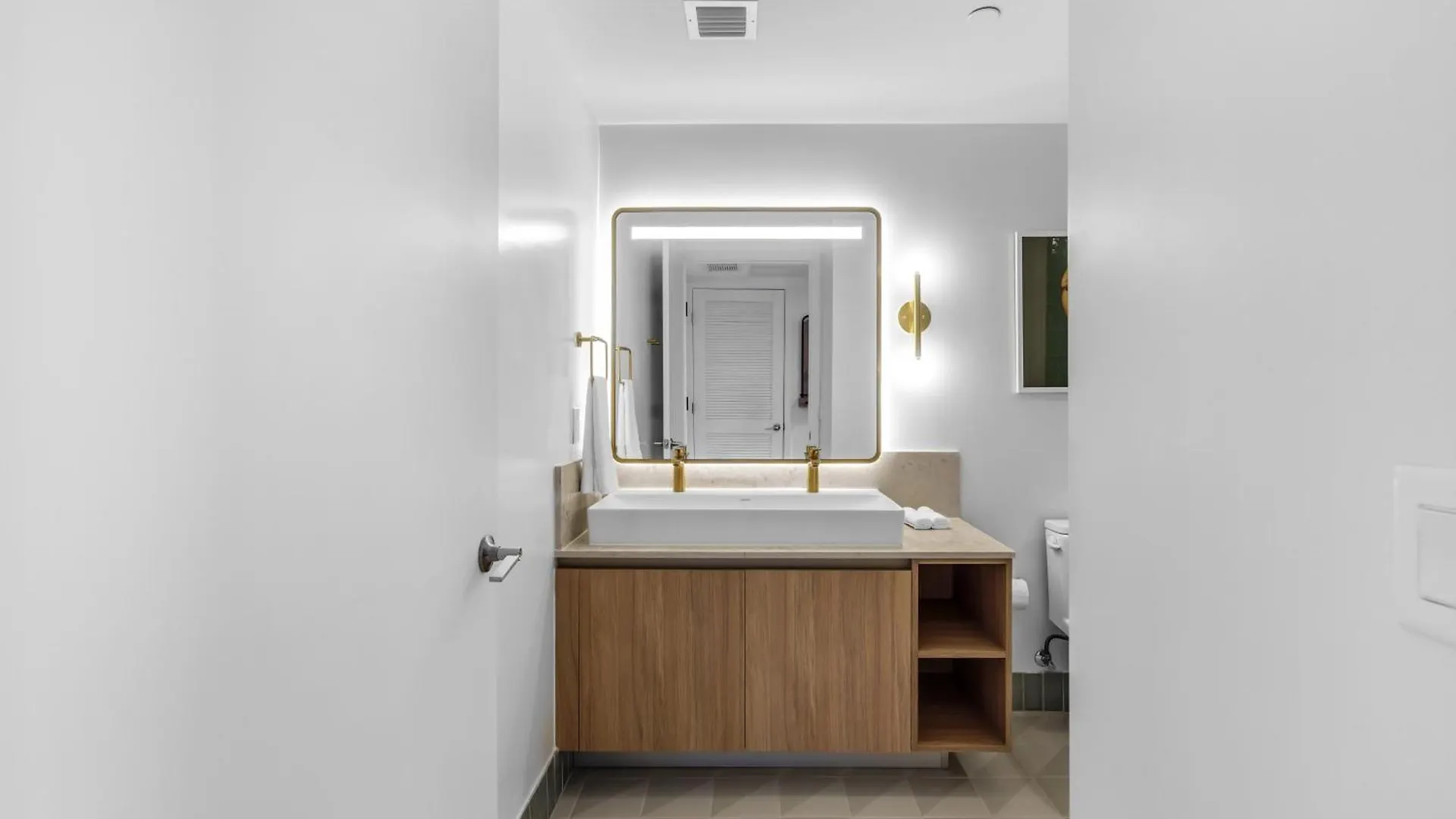 601 Apartment *