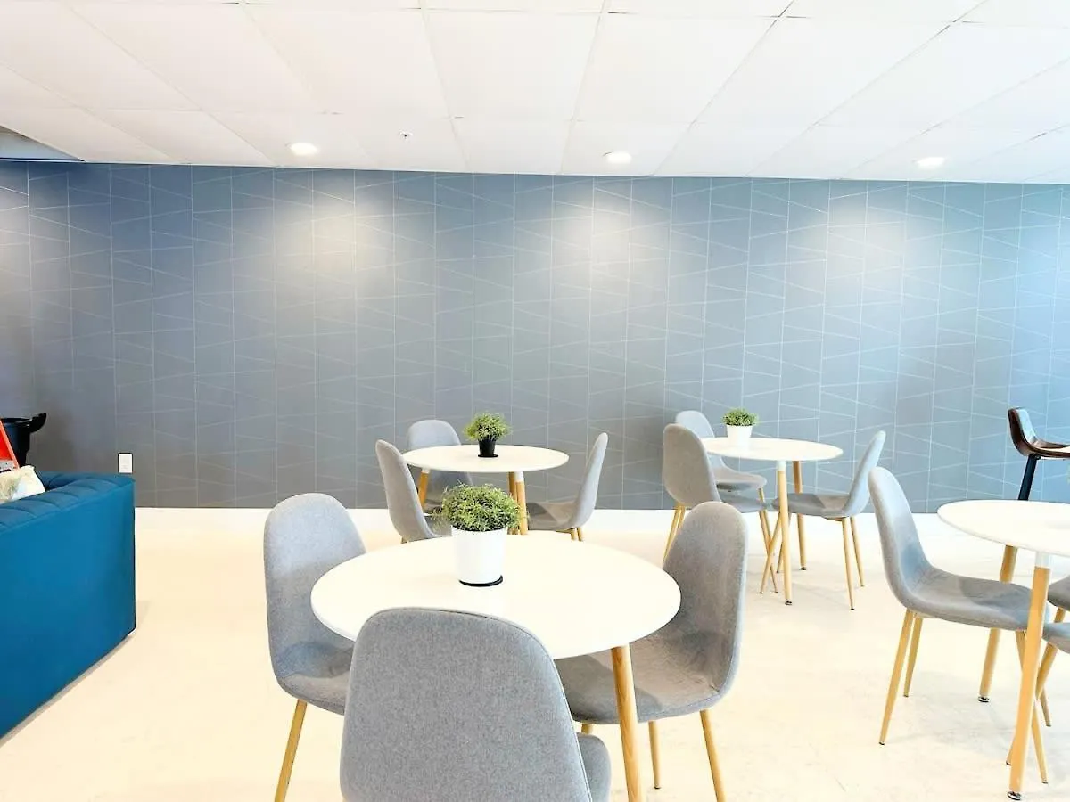 Stylish Brickell 2bd2br Pool Gym Apartment