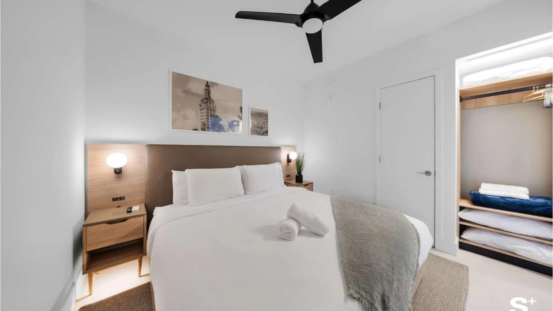 Apartment 1-br Skyline Retreat