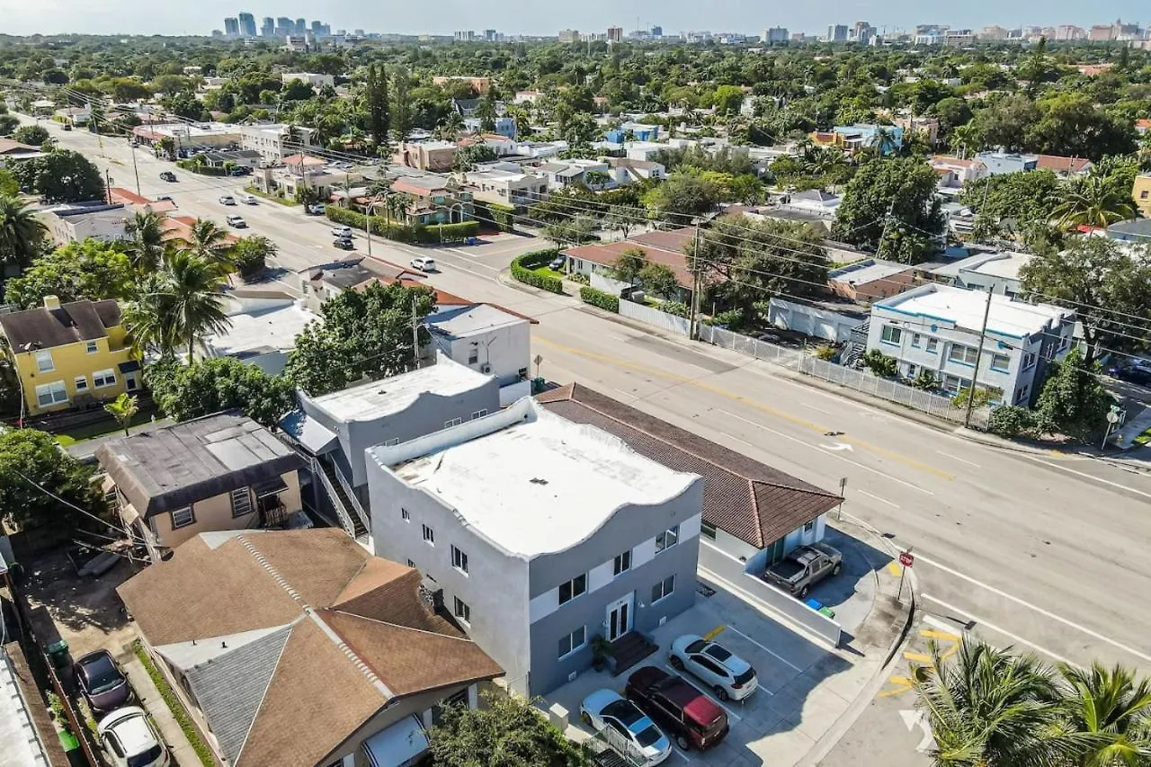 Charming 3br 2bth Enjoy The 8th Street Apartman *