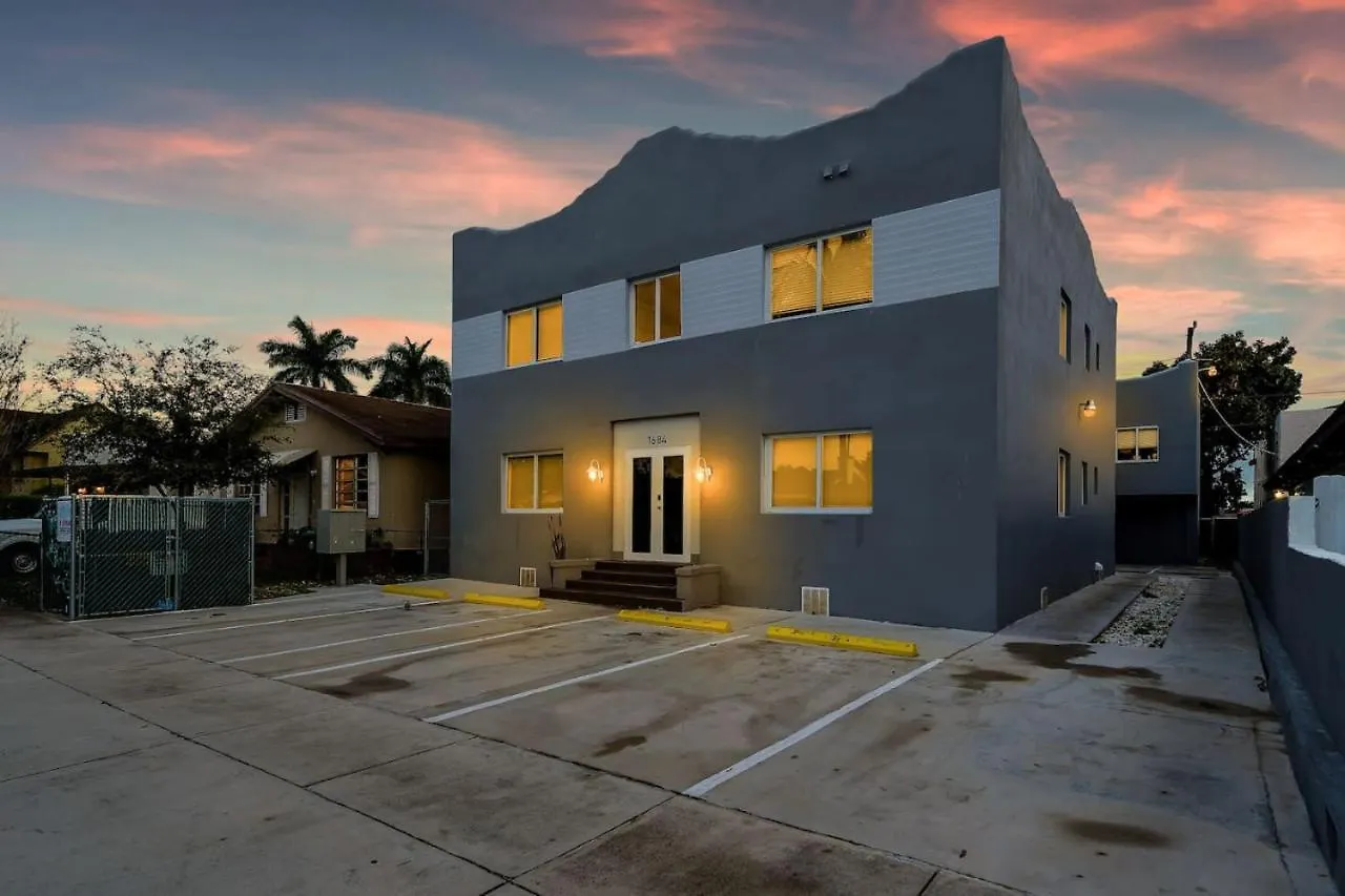 Apartman Charming 3br 2bth Enjoy The 8th Street *