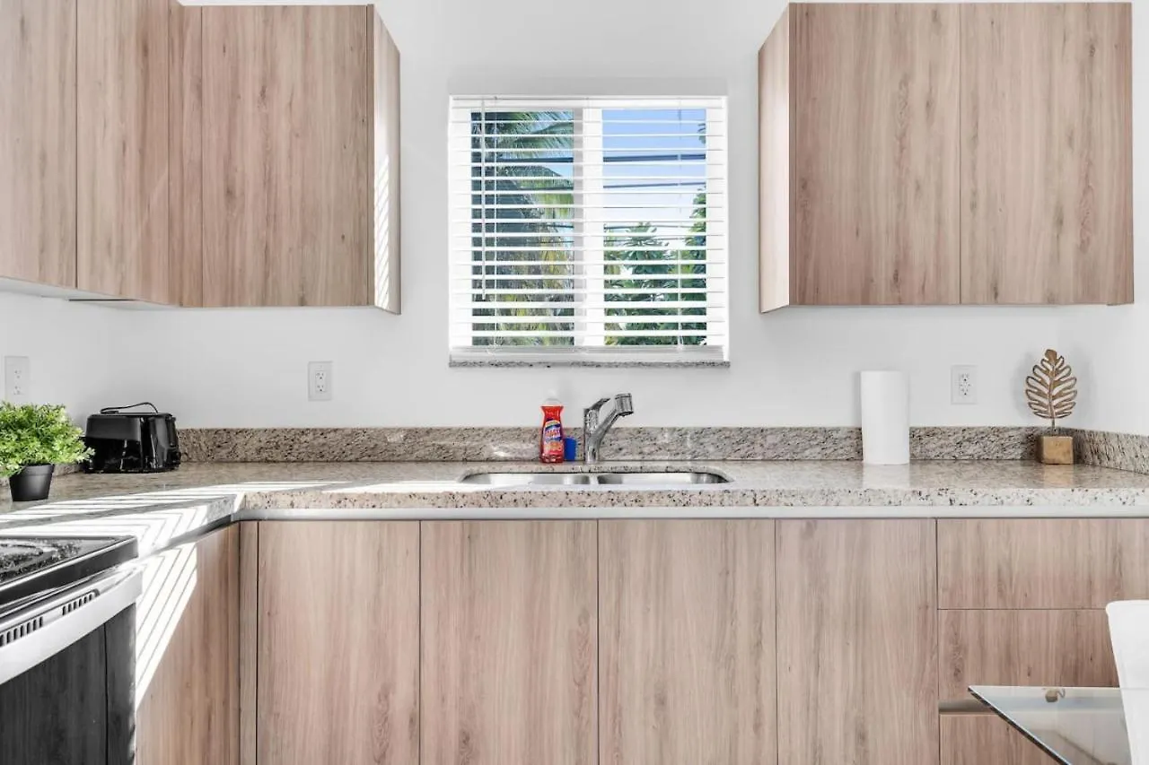 Charming 3br 2bth Enjoy The 8th Street Apartman