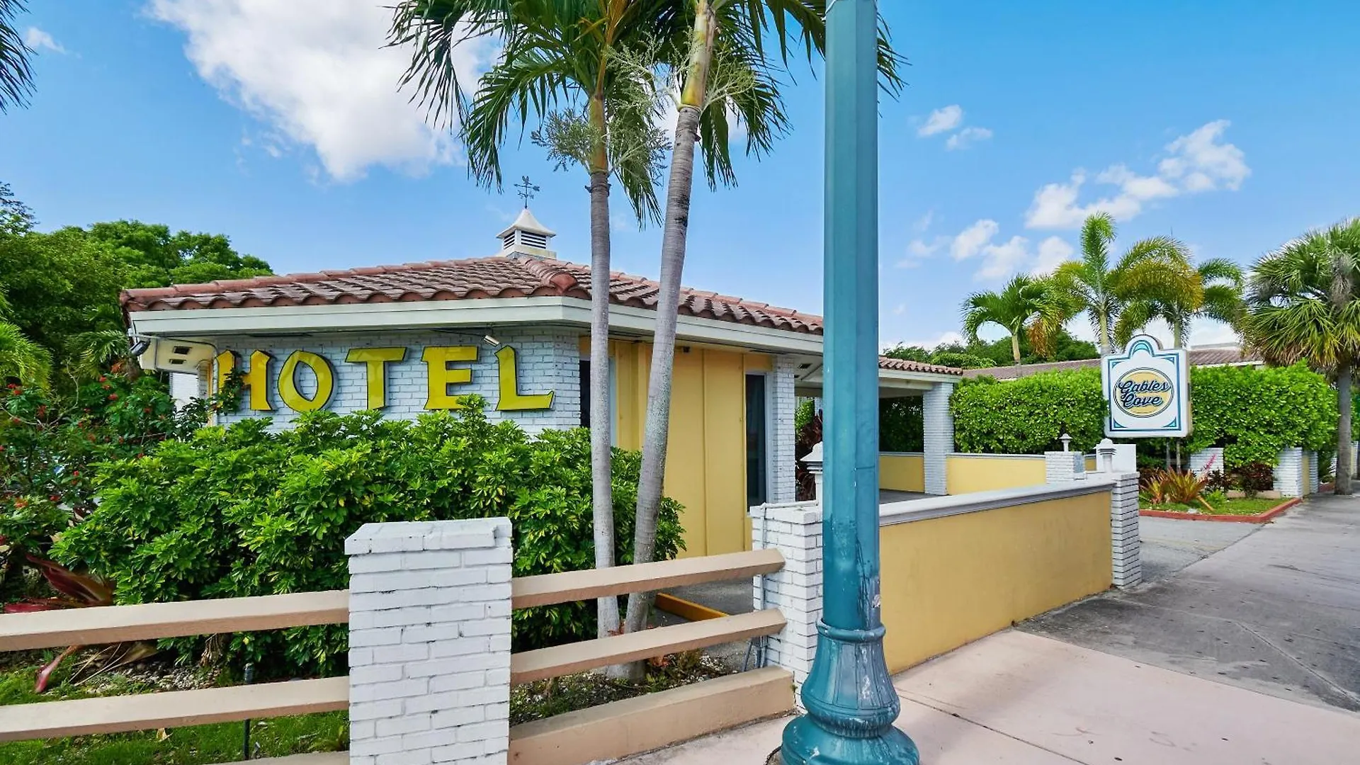 Oyo - Miami Airport Hotell 2*