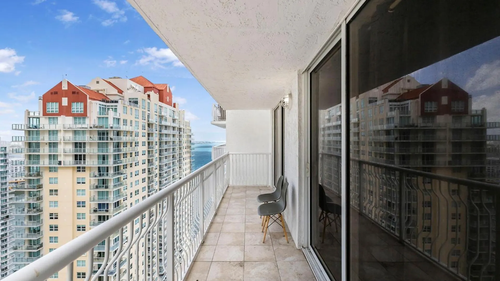 Exclusive 1br On 35th Floor *