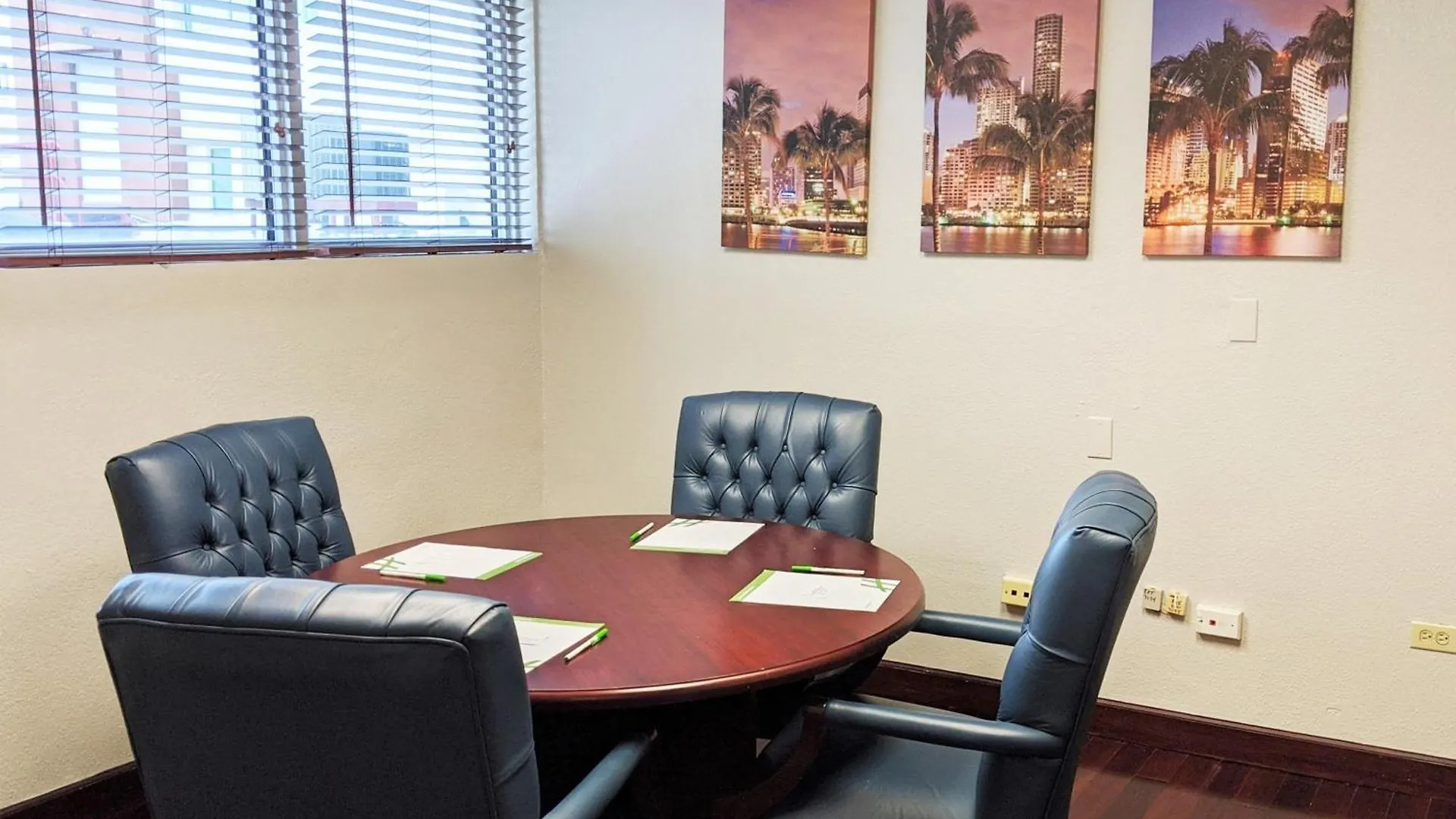Port Of Miami-downtown By Ihg Hotel 3*