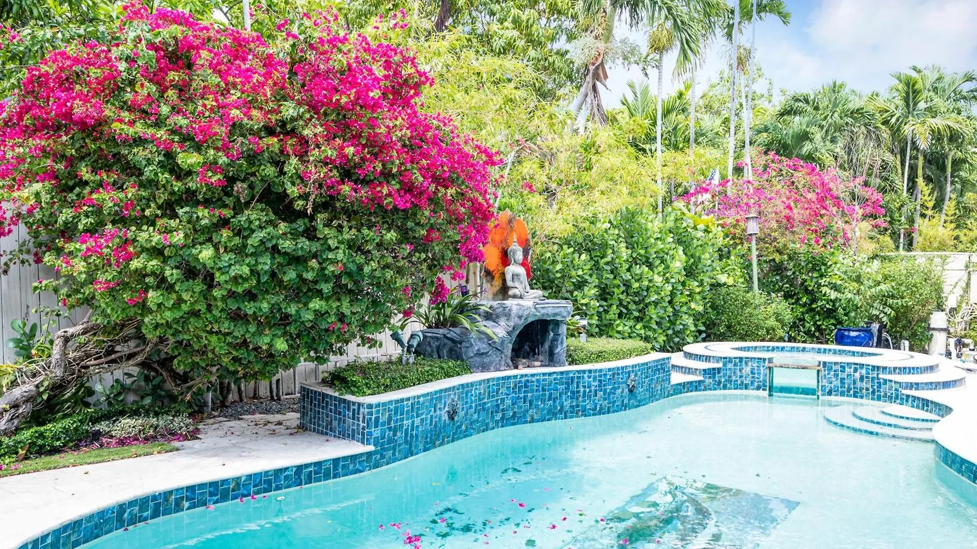 Magnificent Tropical Pool Southbrickell Miami