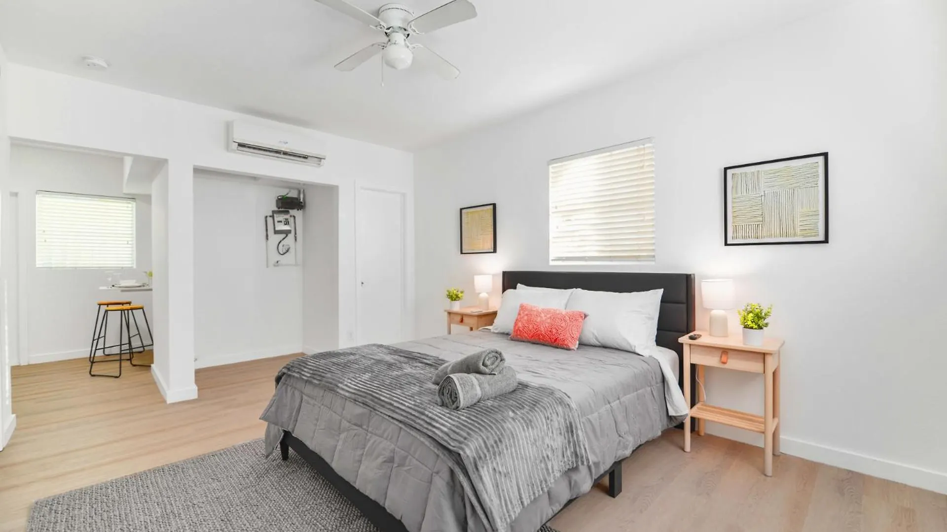 Stylish Near Relevant Spots * Miami
