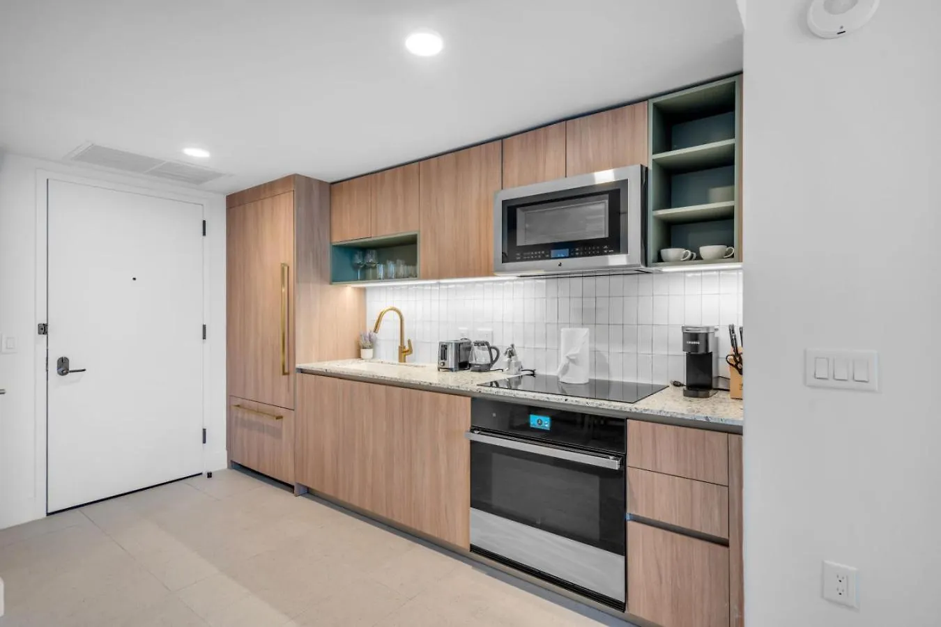 Experience Vibes In The Heart Of Downtown
