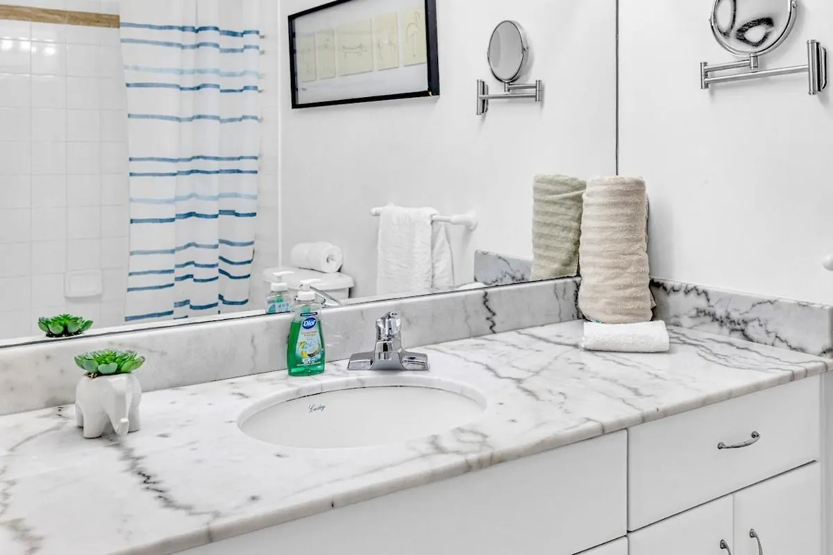 Unit In Heart Of Brickell