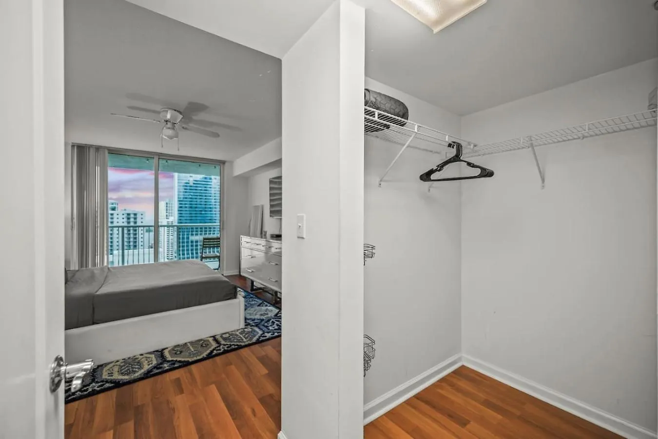 Skyline And Bay Glimpse 1br Brickell Retreat Daire Miami