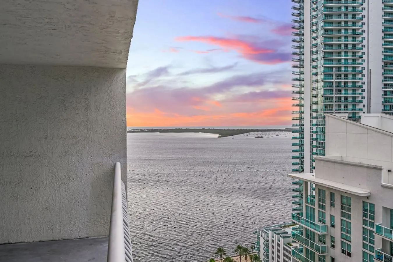 Daire Skyline And Bay Glimpse 1br Brickell Retreat Miami