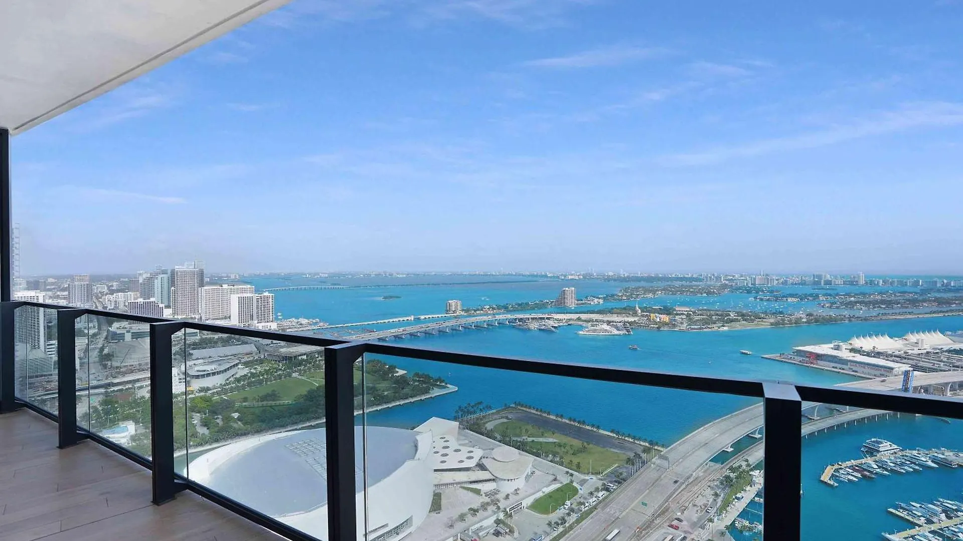 Apartmán Mvr - 5-star Pool & Private Balcony