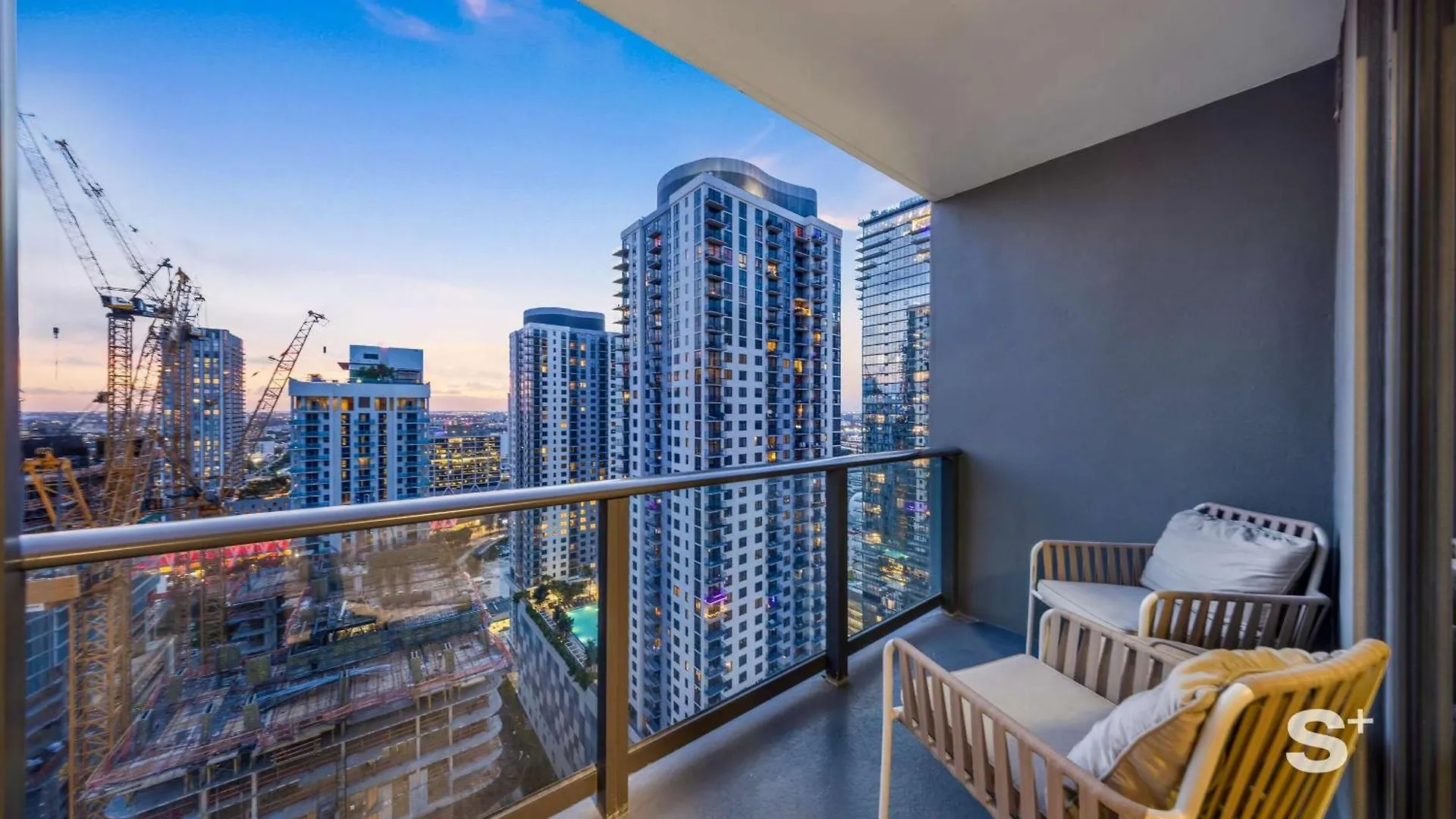 Appartement Luxury Downtown 2 Bedroom With Skyline Panorama *
