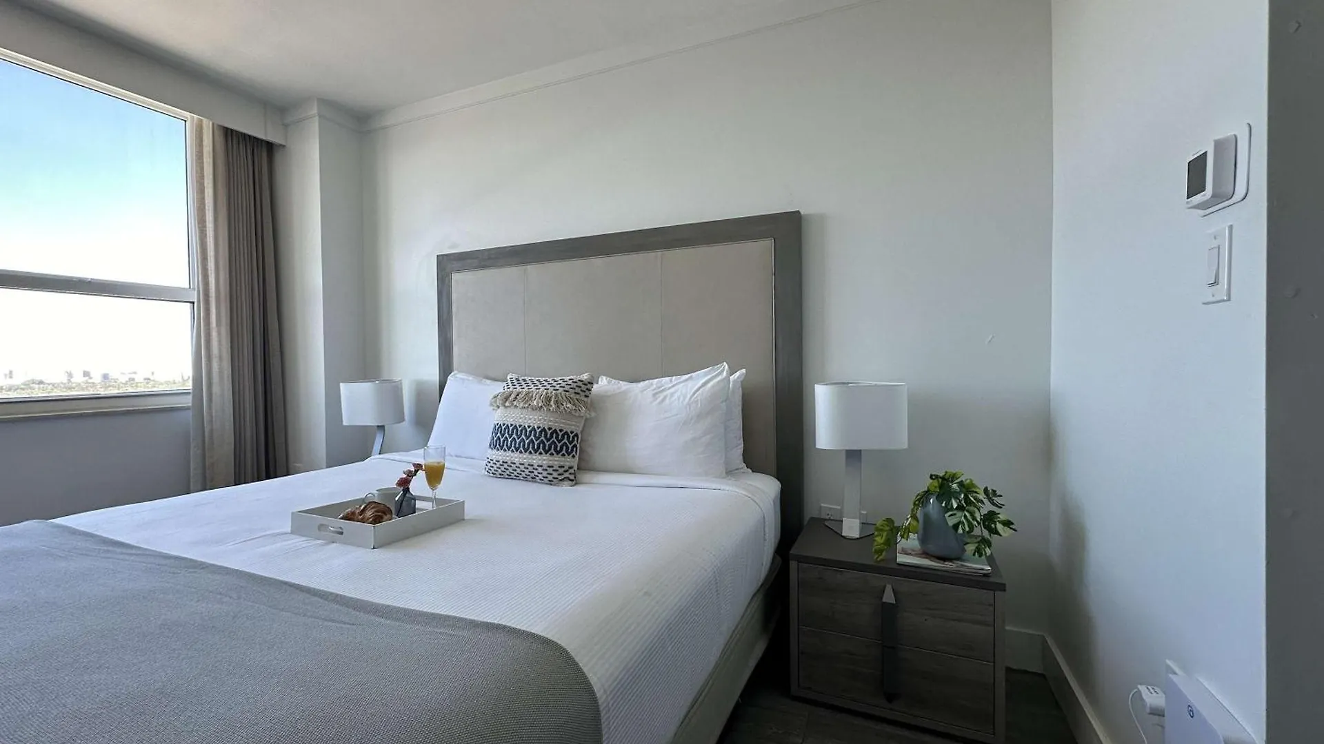 Mvr Boutique Living With Big Luxury Energy Locanda Miami