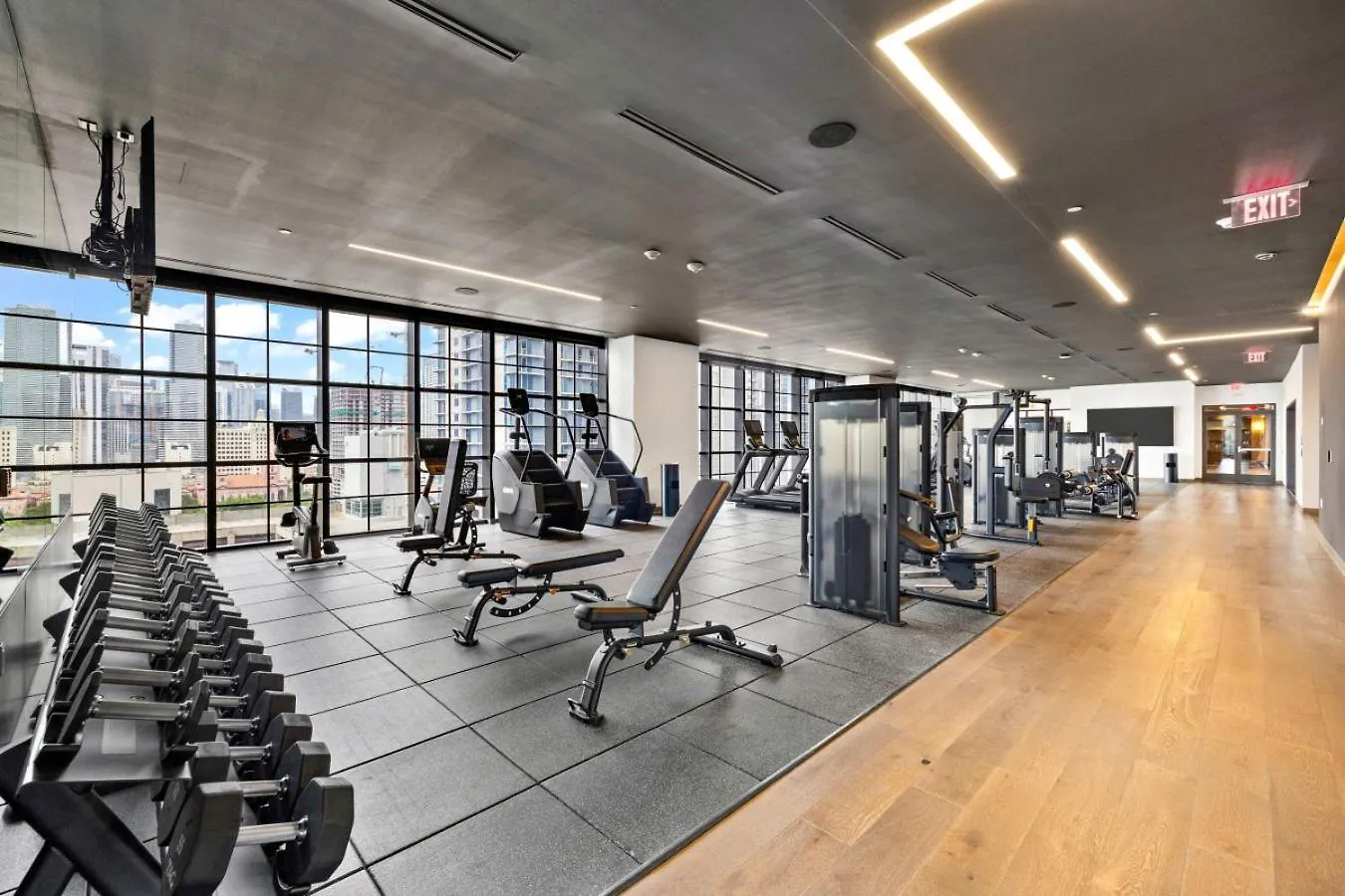 Downtown Art Deco Pool, Gym And Ps5 *