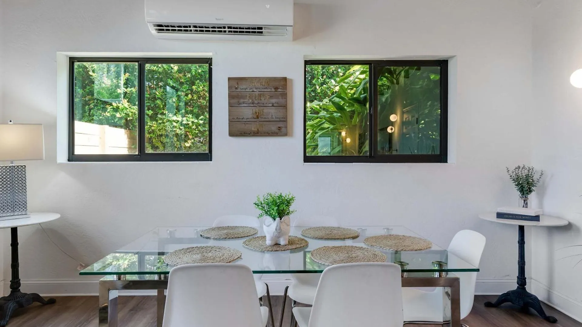 Hidden Bungalow- Peaceful Retreat Bbq And Hot Tub בית נופש *