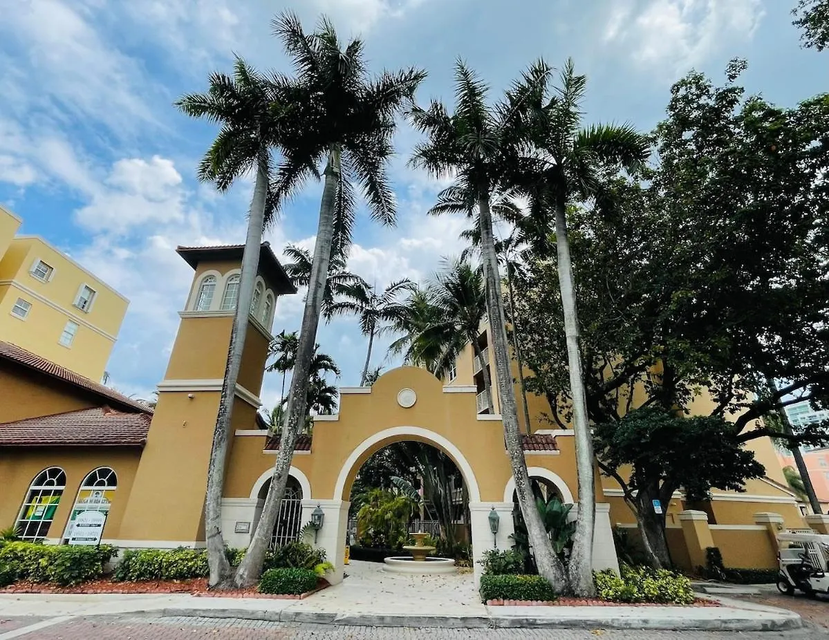2 Bedrooms At Yacht Club Of Aventura 아파트 *