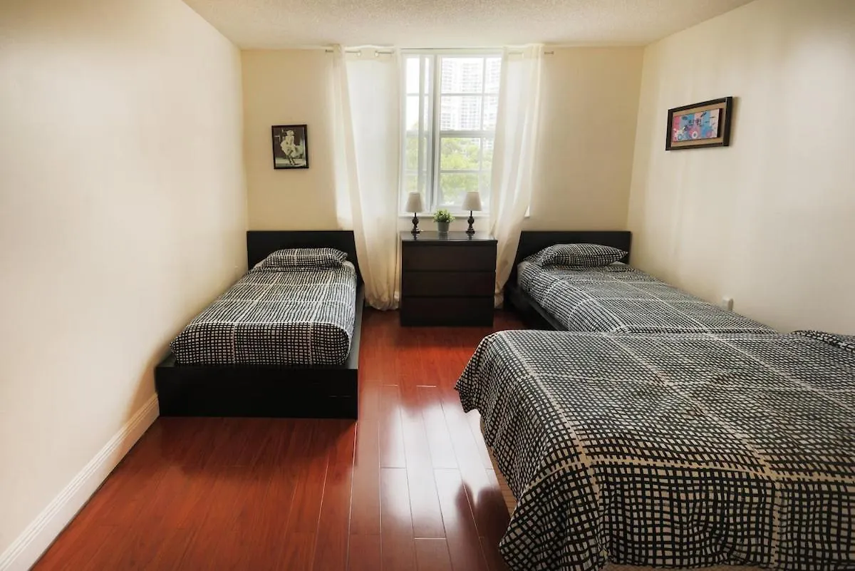 2 Bedrooms At Yacht Club Of Aventura * 마이애미